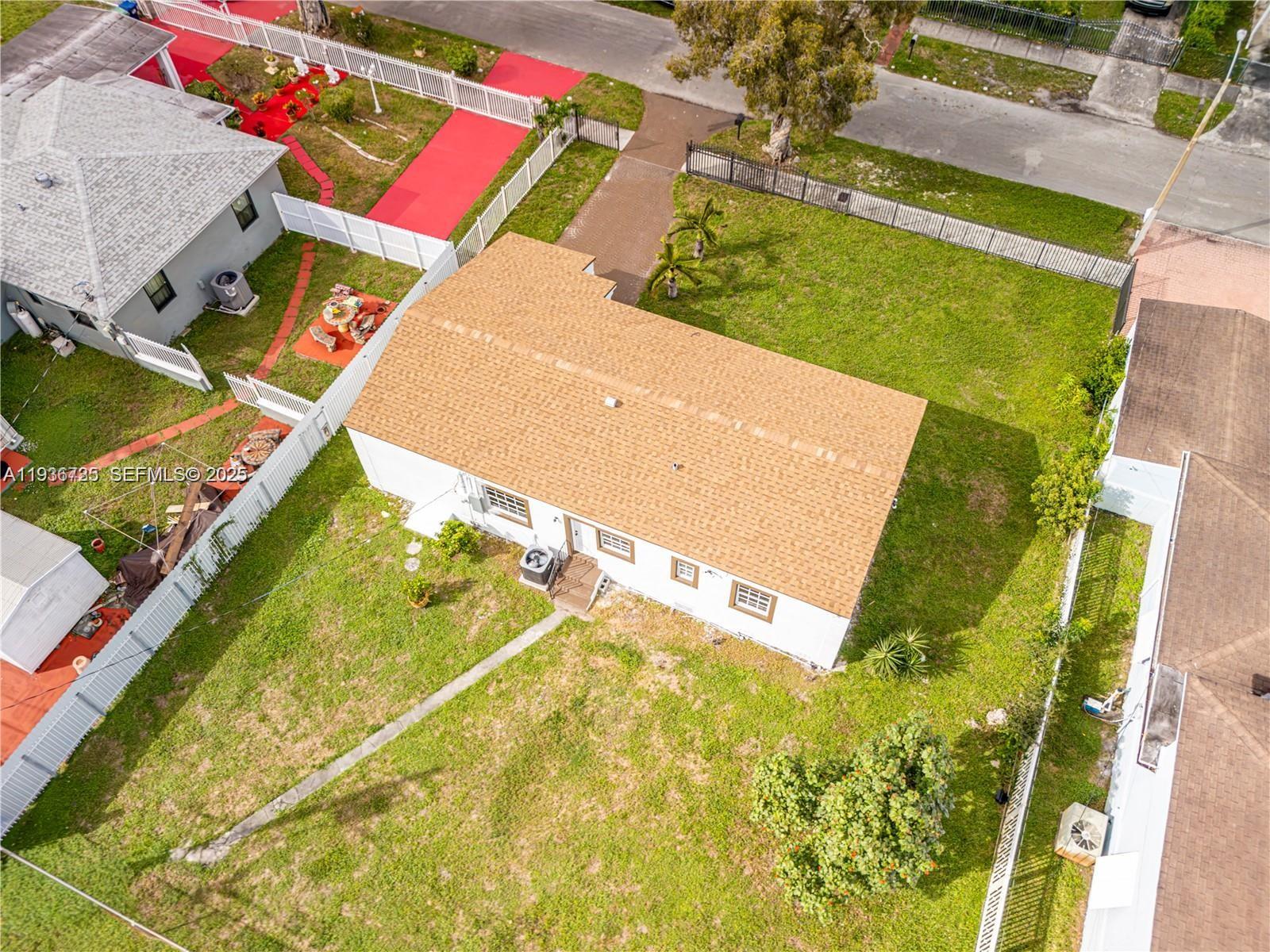 FLAMINGO VILLAGE - Residential