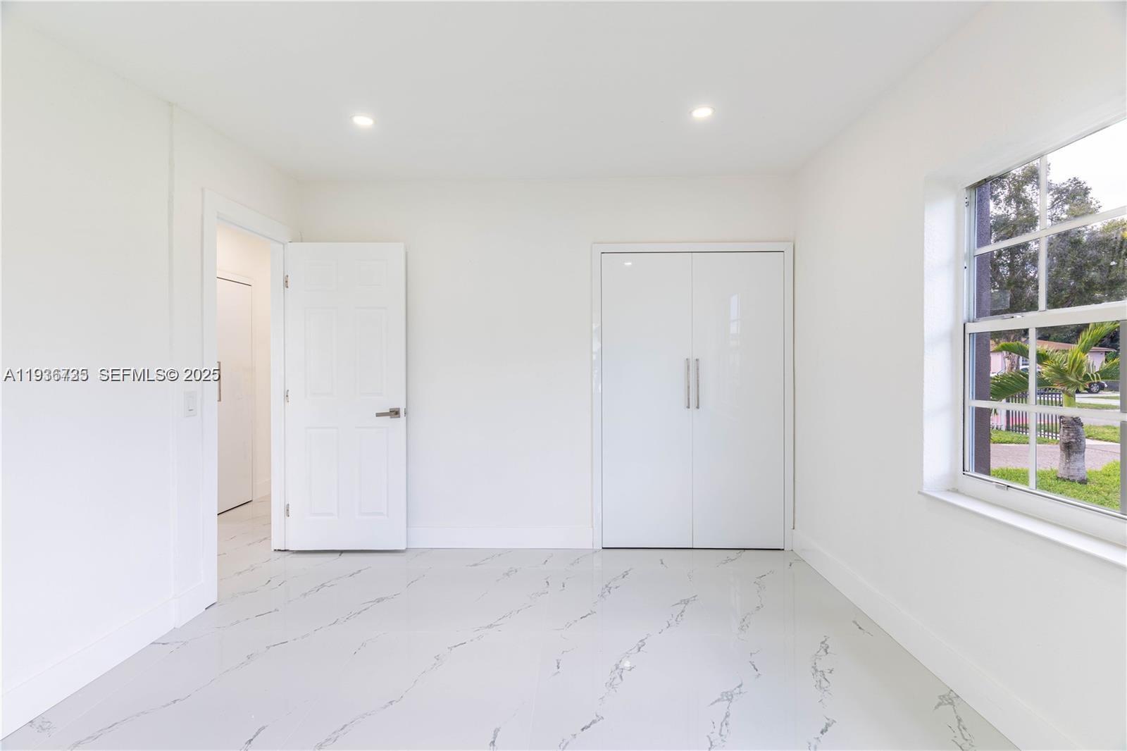 FLAMINGO VILLAGE - Residential