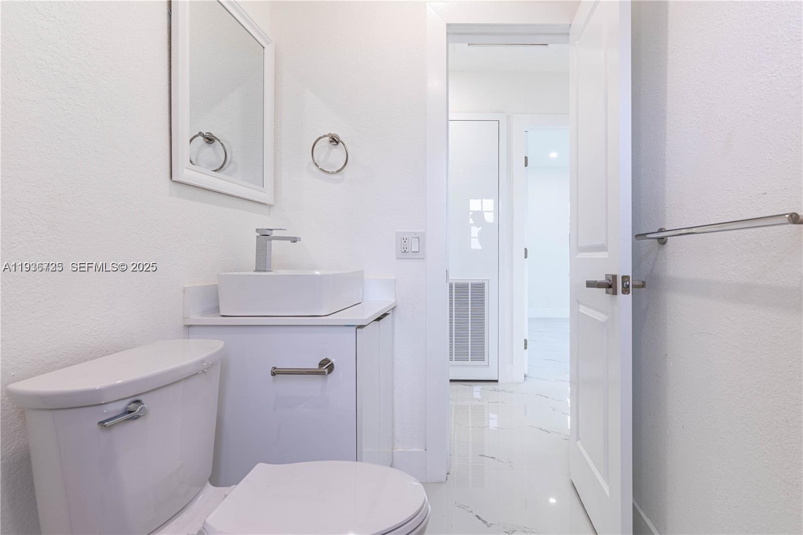 FLAMINGO VILLAGE - Residential