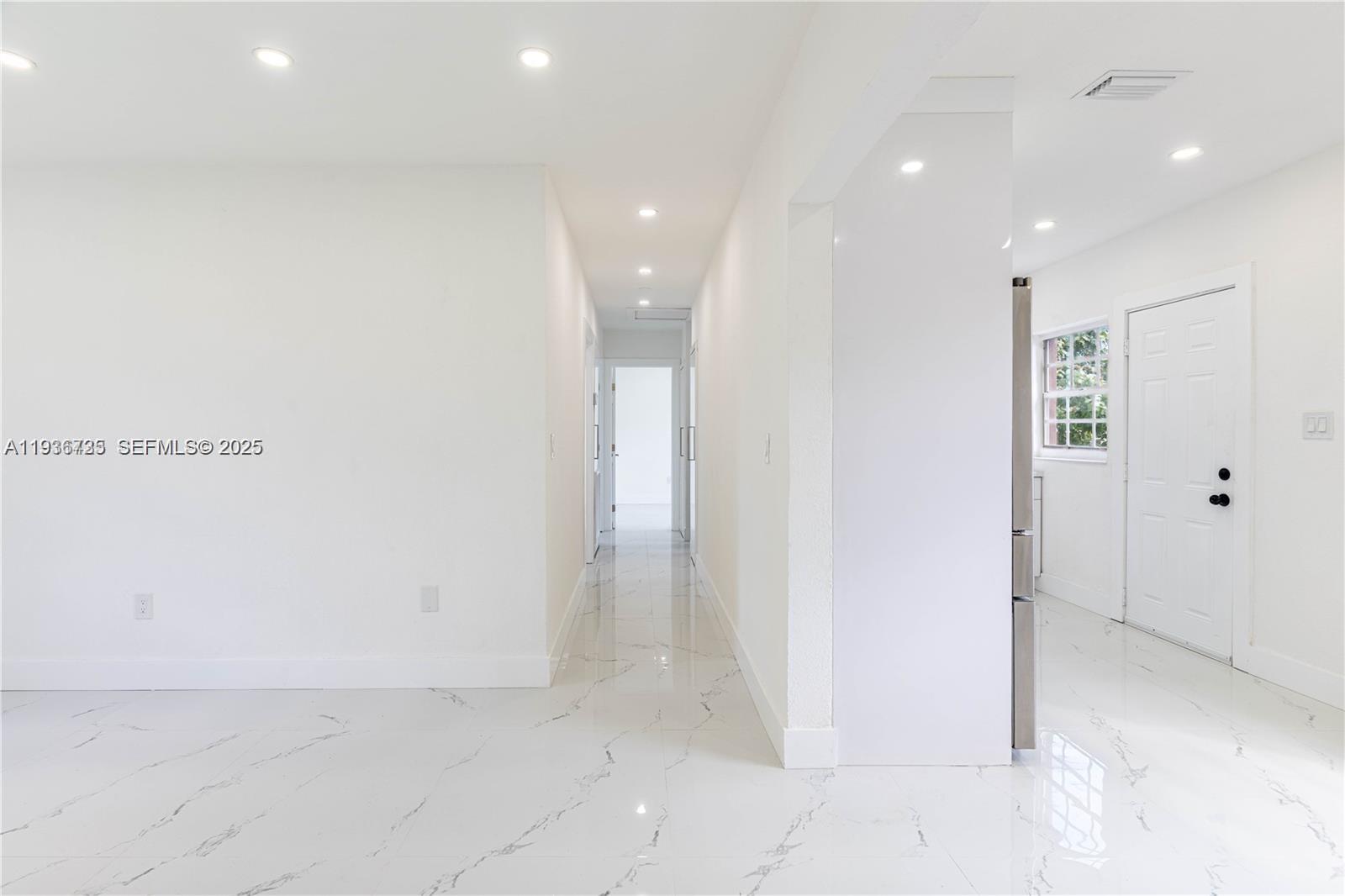 FLAMINGO VILLAGE - Residential