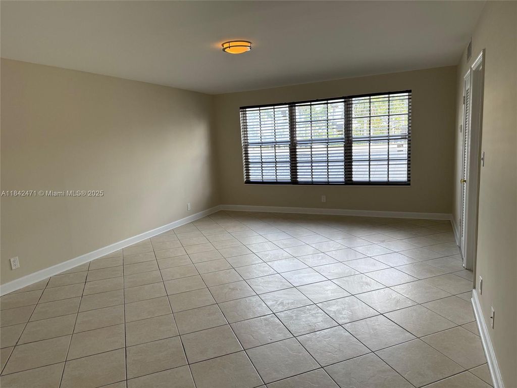 Photo of 2420 SE 17th Causeway #201C, Fort Lauderdale, FL 33316 (MLS # A11842471)