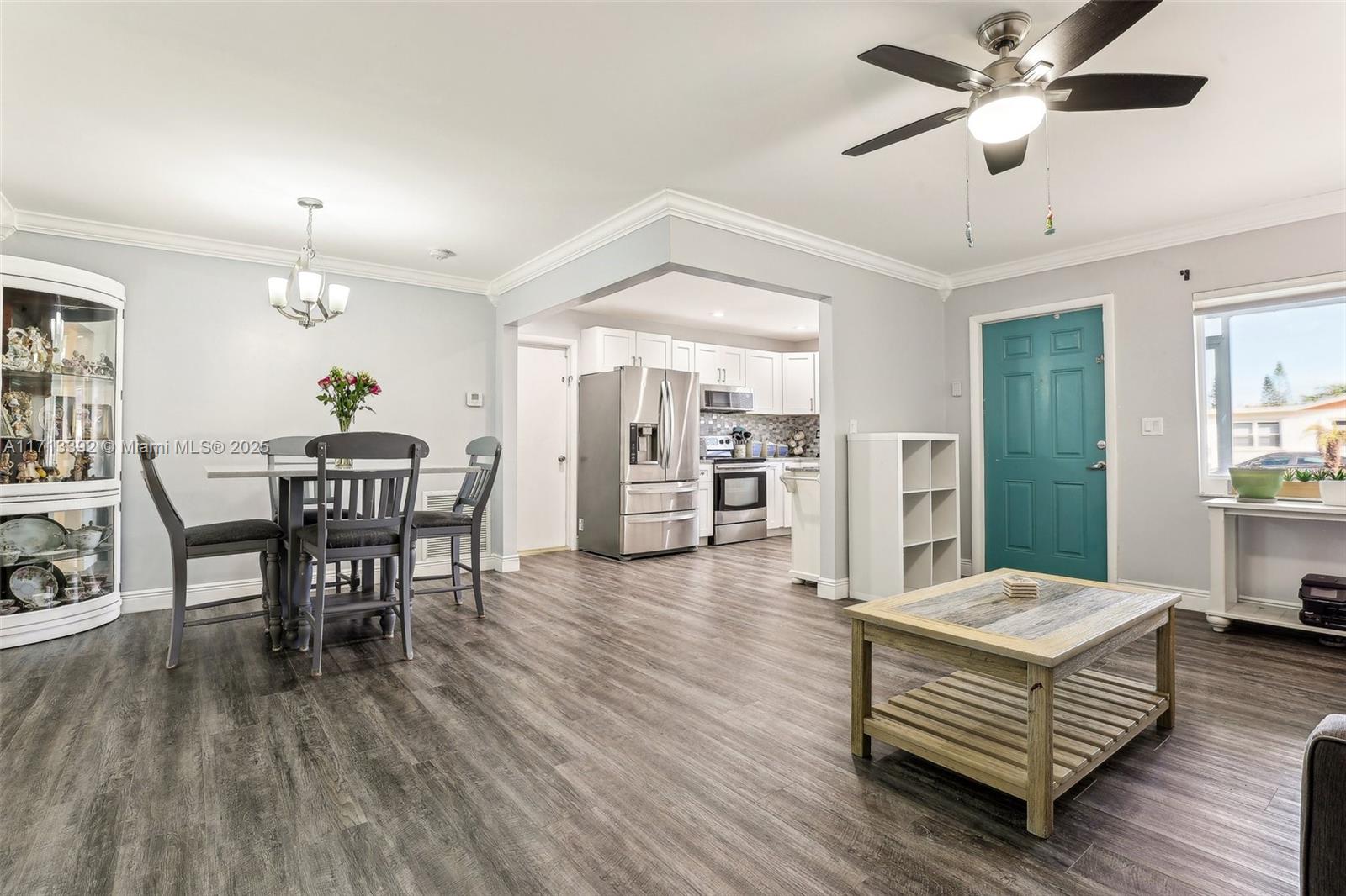 DELRAY VILLAS 2 - Residential