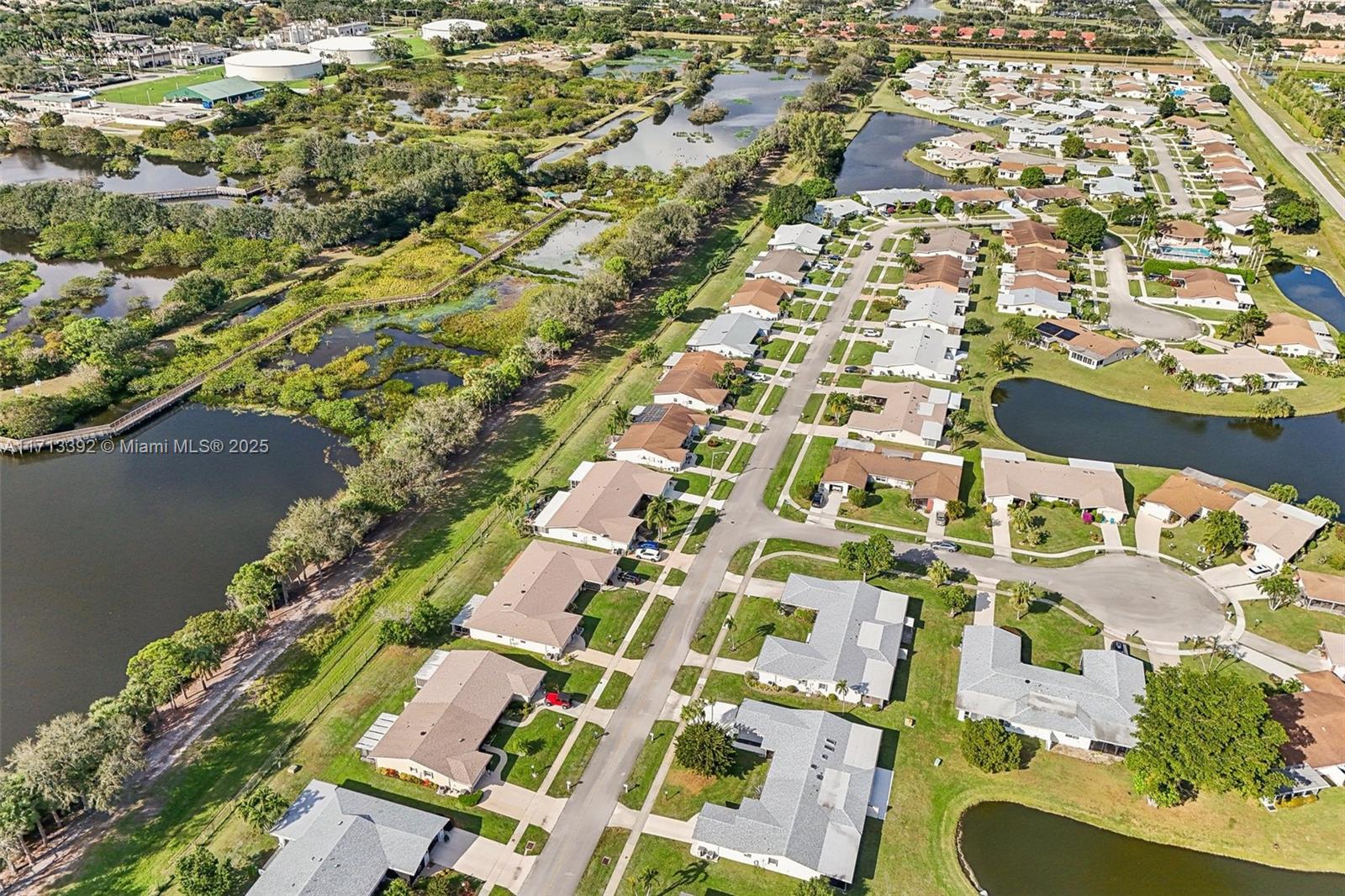 DELRAY VILLAS 2 - Residential
