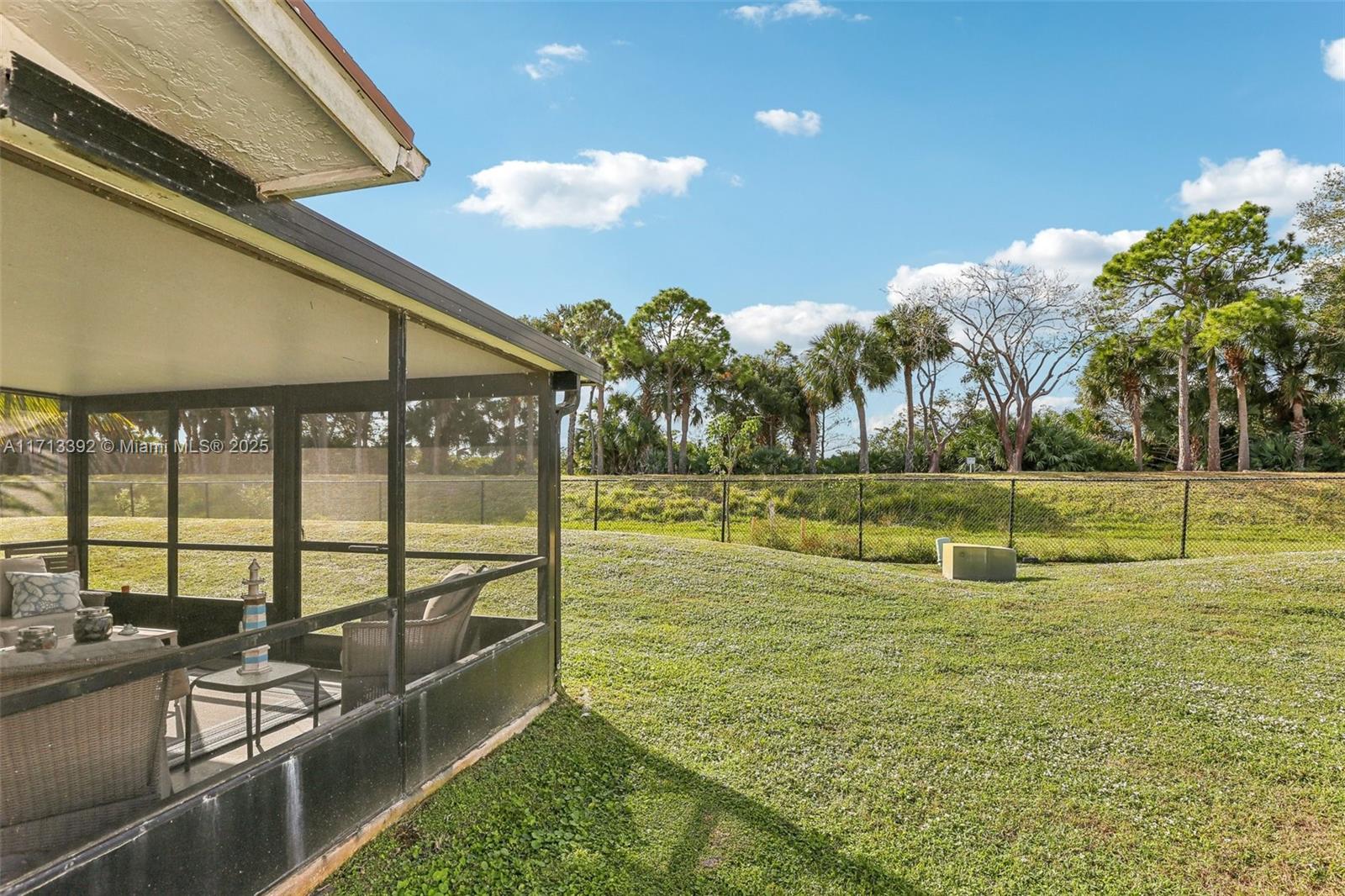 DELRAY VILLAS 2 - Residential