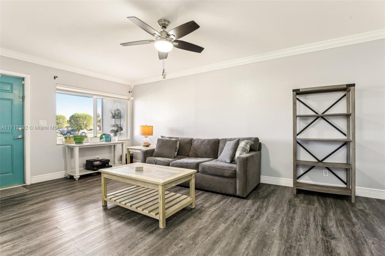 DELRAY VILLAS 2 - Residential