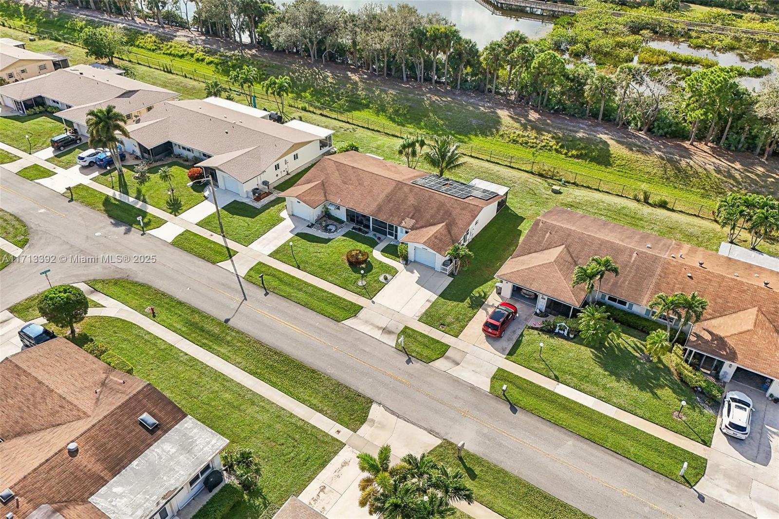 DELRAY VILLAS 2 - Residential