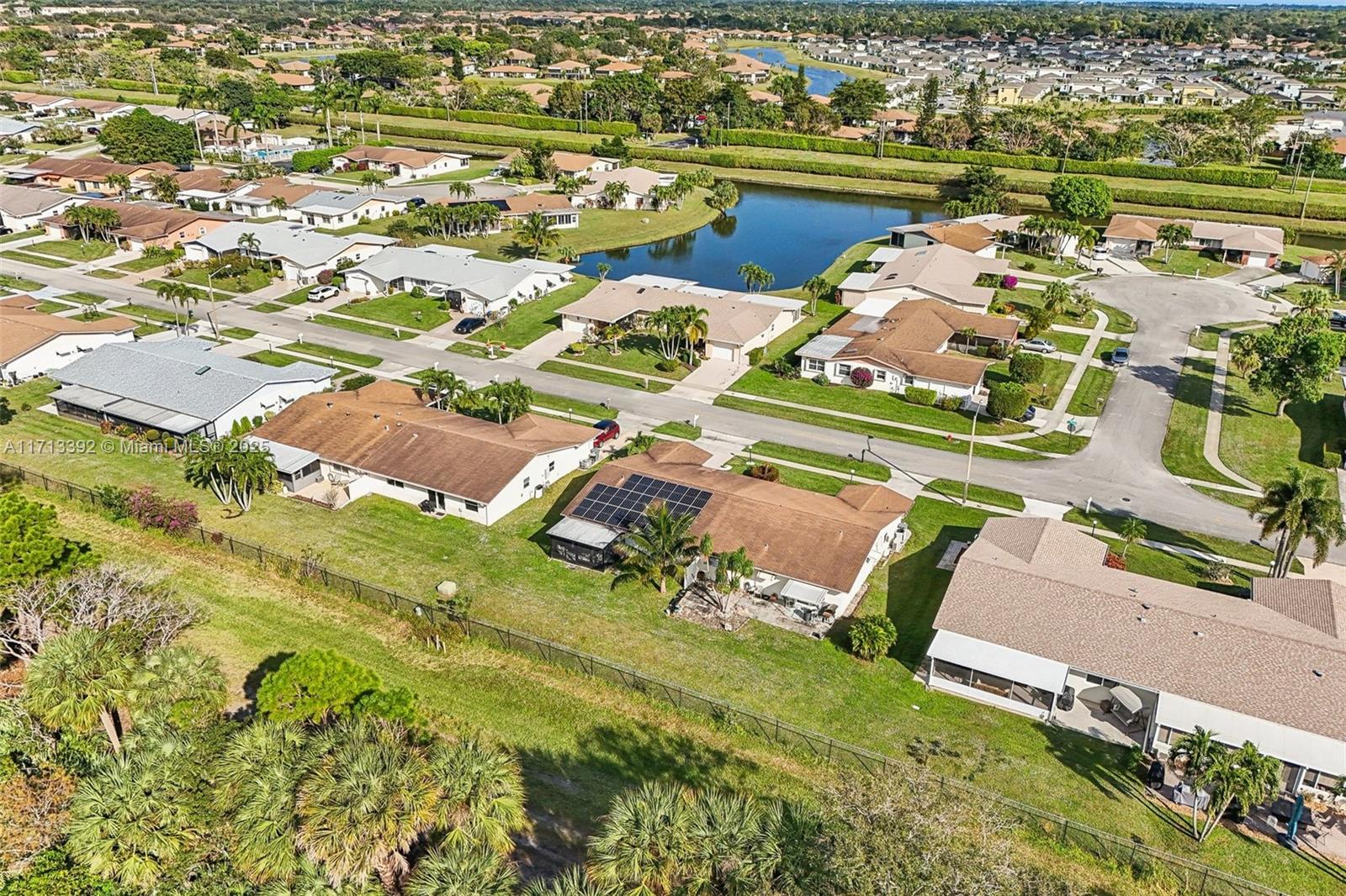 DELRAY VILLAS 2 - Residential