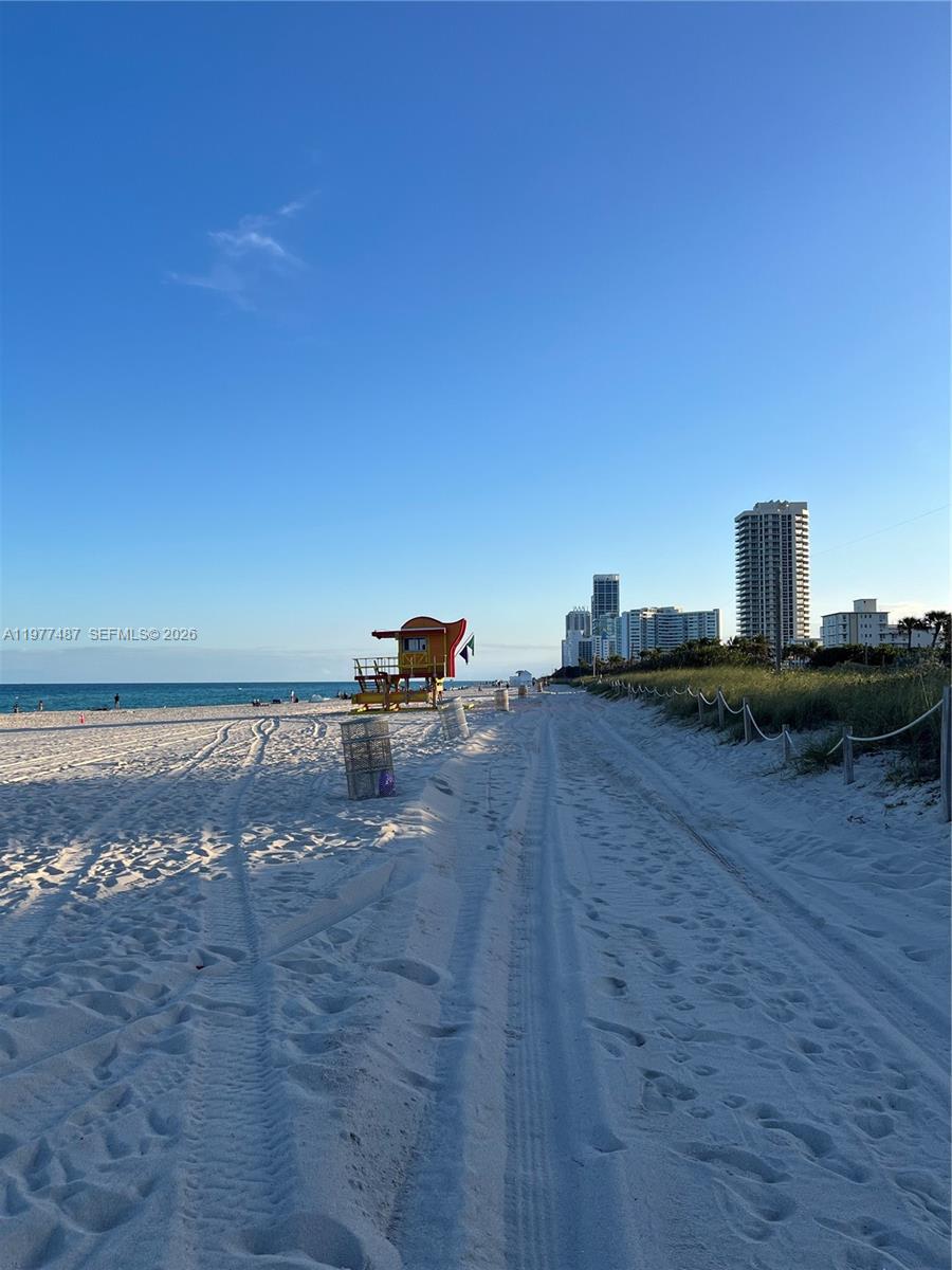 ROND POINT CONDO - Residential