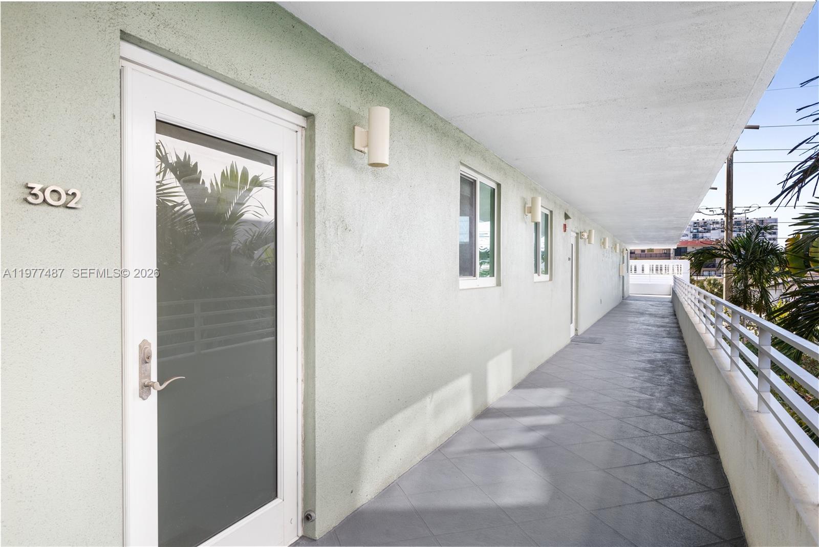 ROND POINT CONDO - Residential