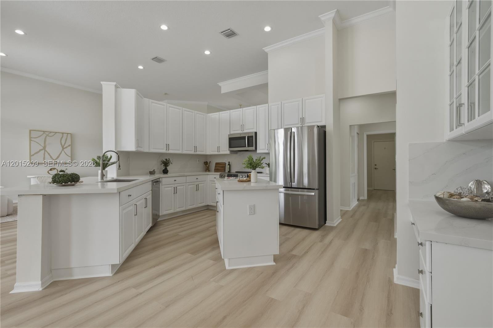 PEMBROKE FALLS - Residential