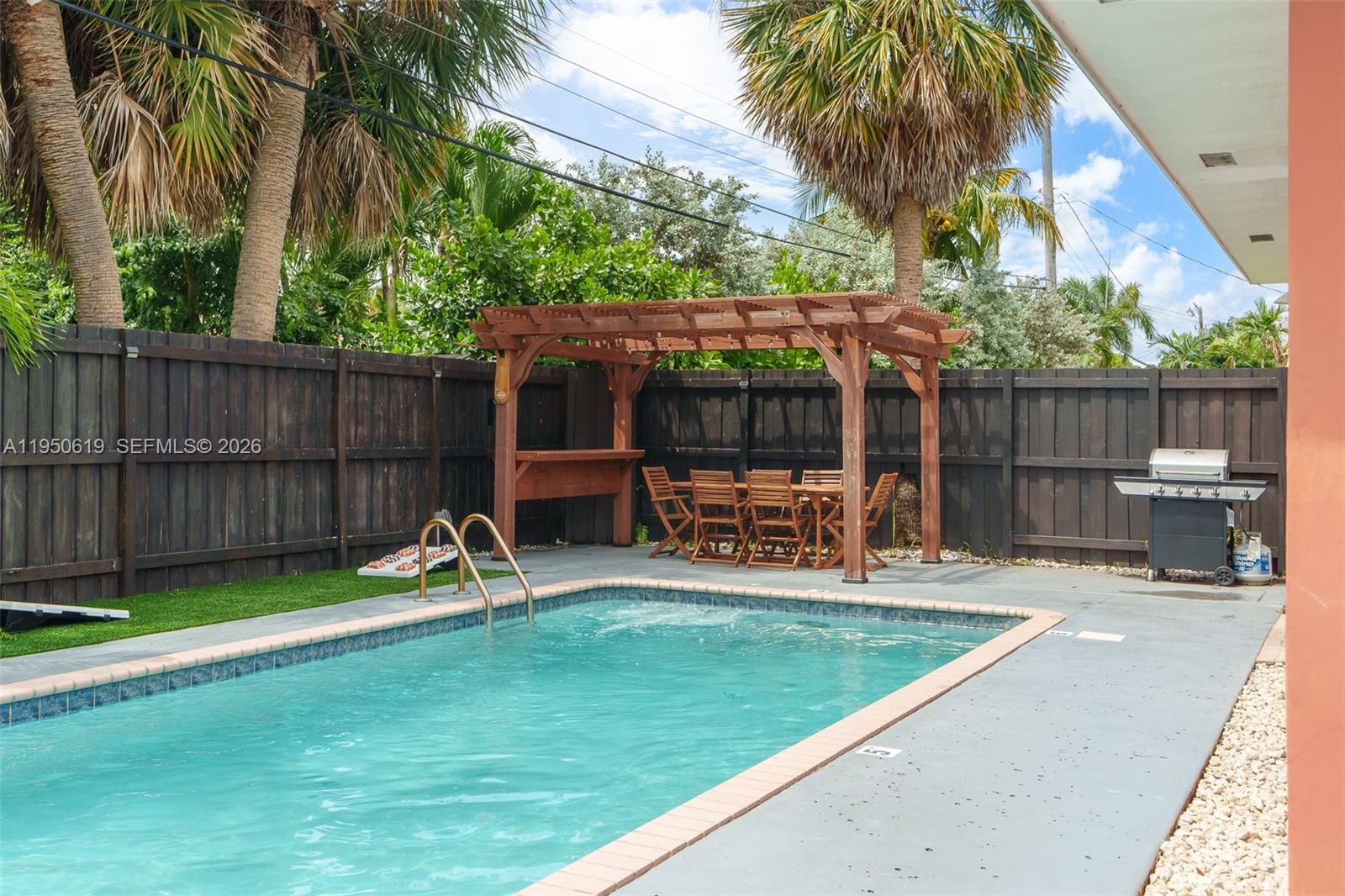 CORAL WOODS - Residential