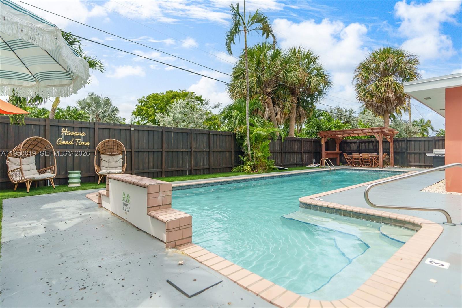 CORAL WOODS - Residential