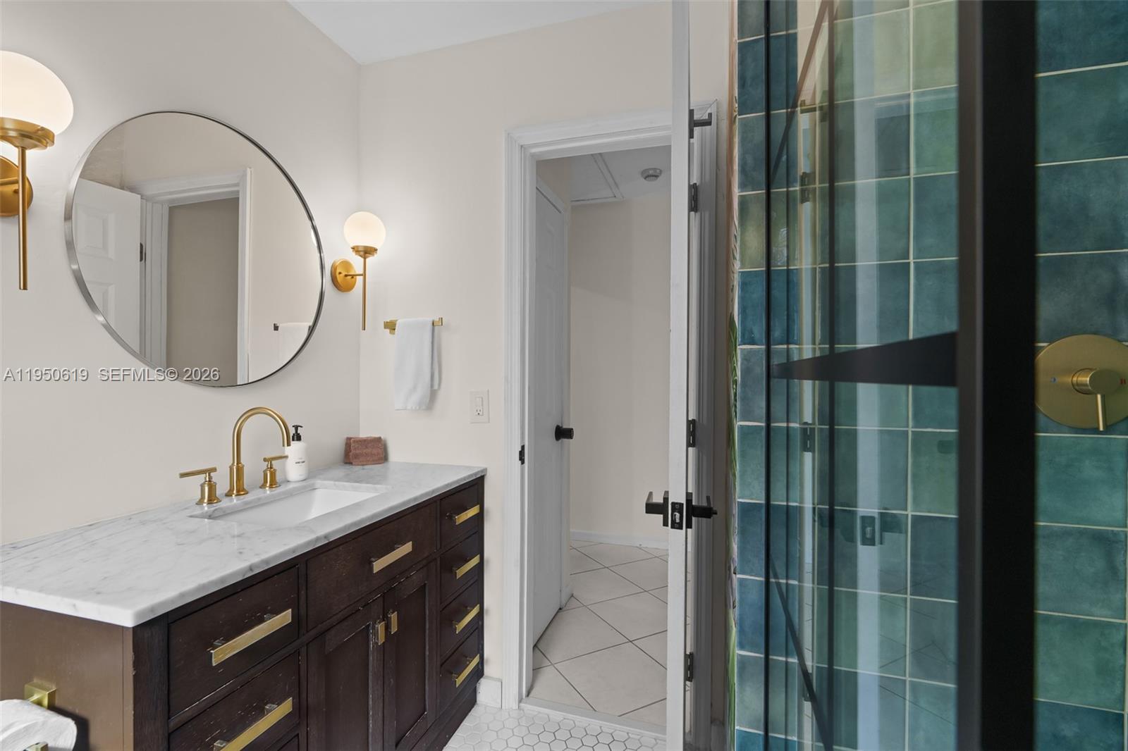 CORAL WOODS - Residential