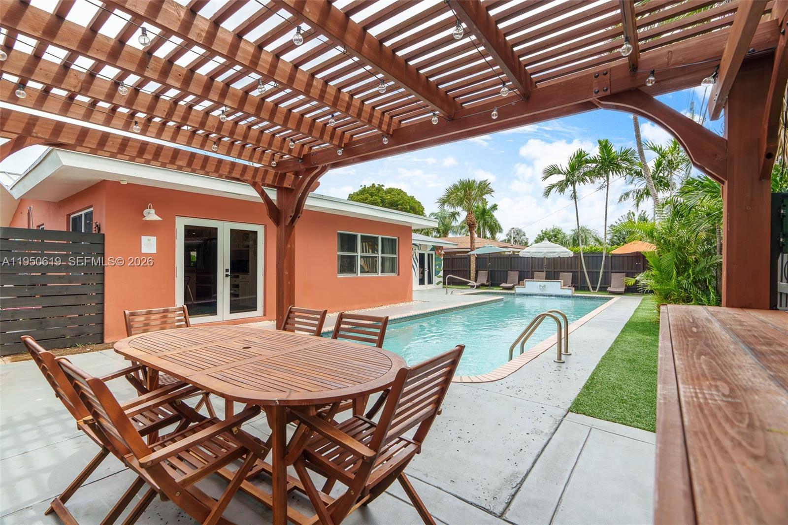 CORAL WOODS - Residential