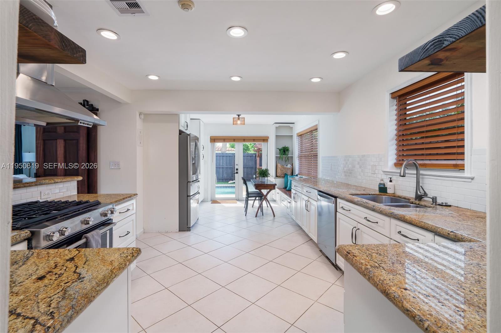 CORAL WOODS - Residential