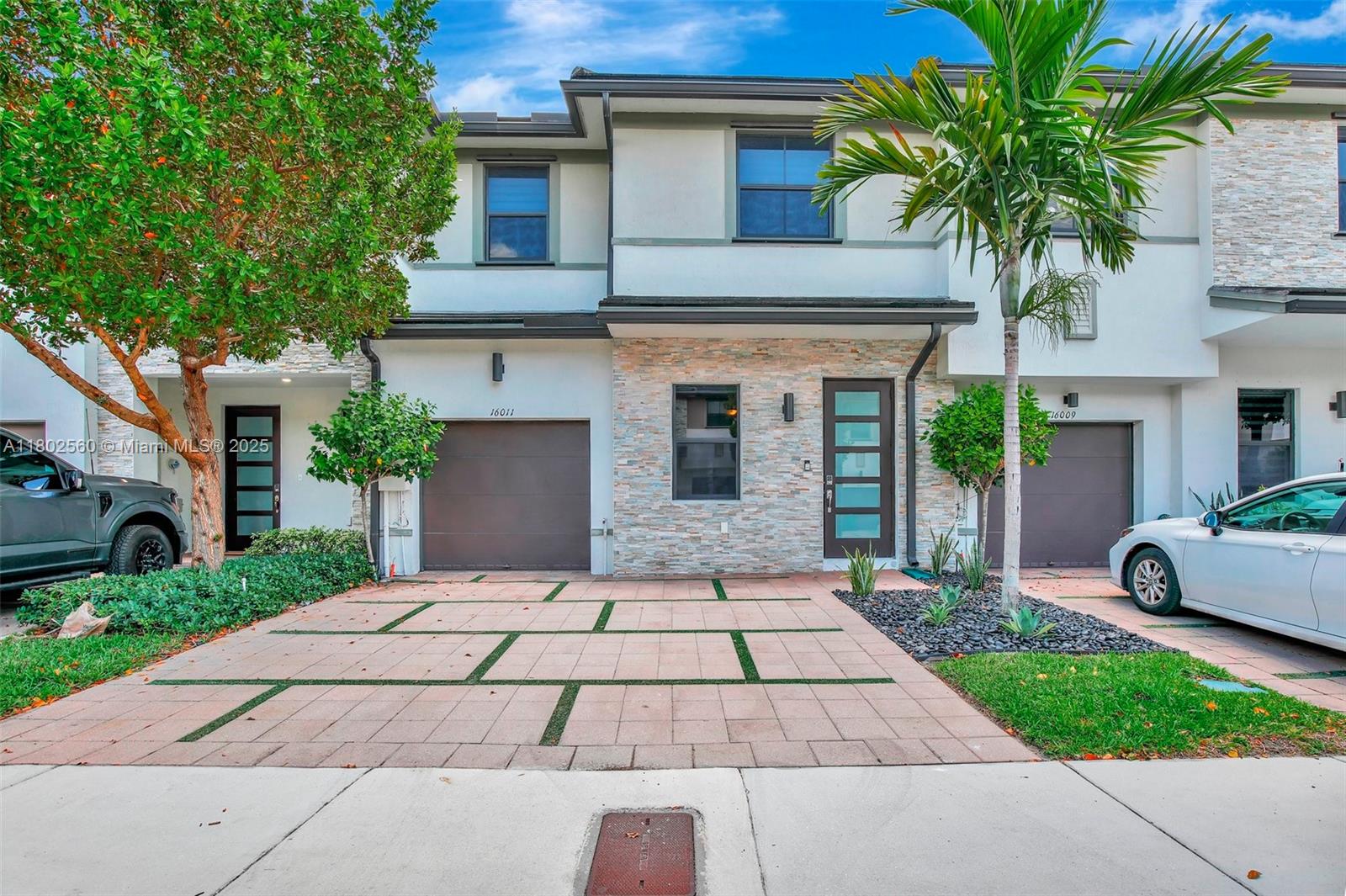 Rental Property at 16011 Nw 91st Ct, Miami Lakes, Miami-Dade County, Florida - Bedrooms: 3 
Bathrooms: 3  - $3,800 MO.