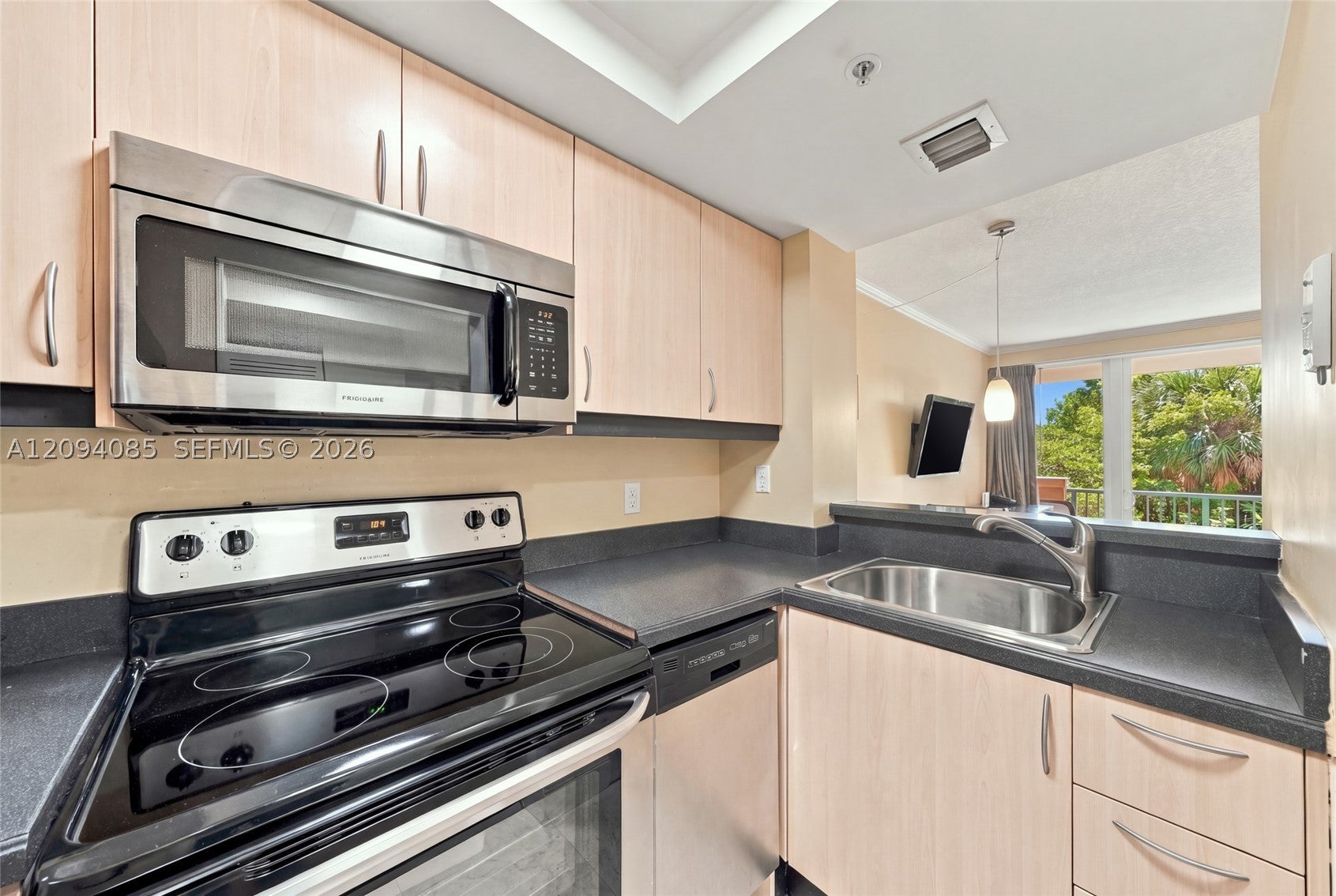 2951 S Bayshore Dr 512