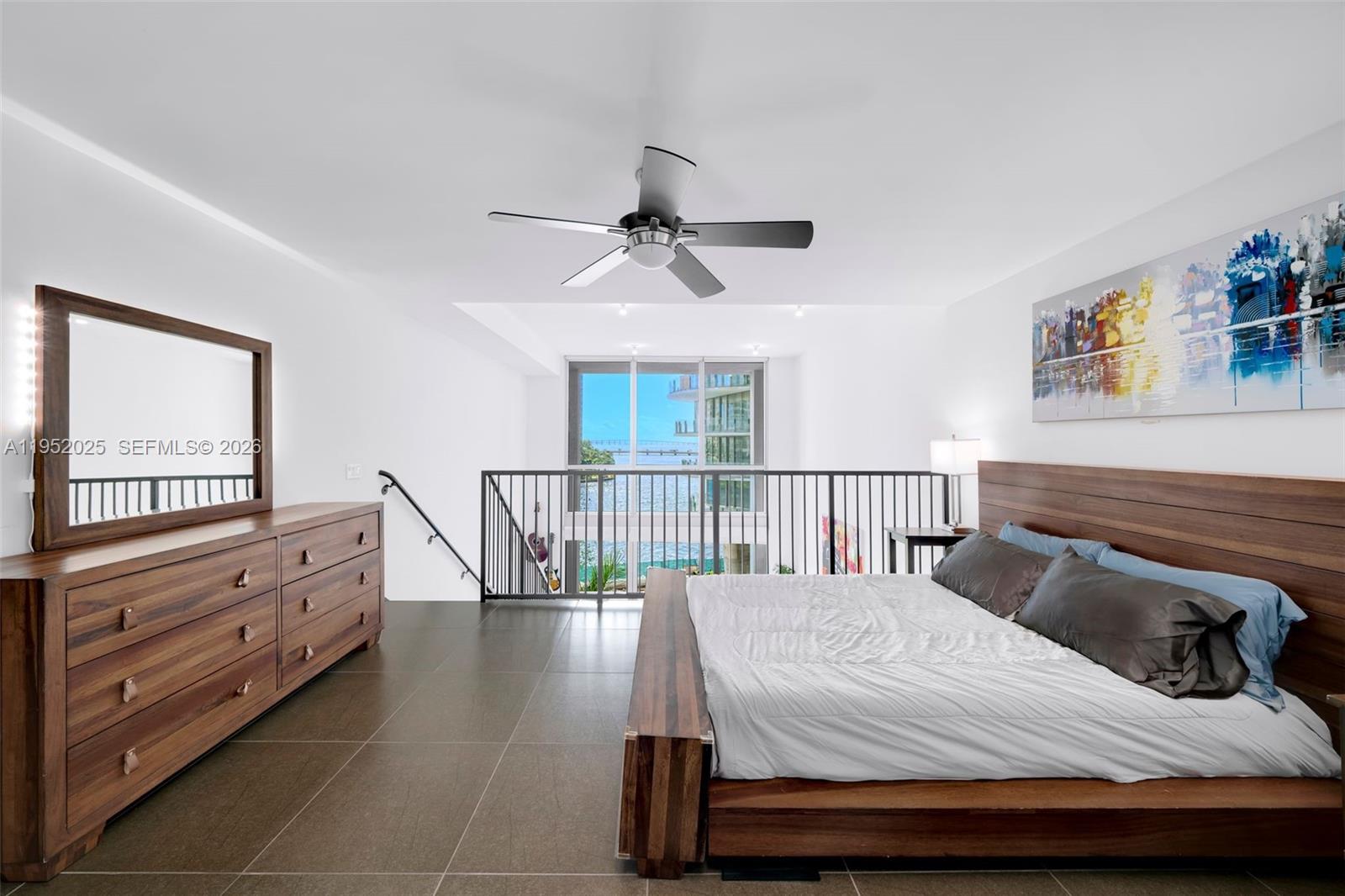 MET 1 CONDO - Residential