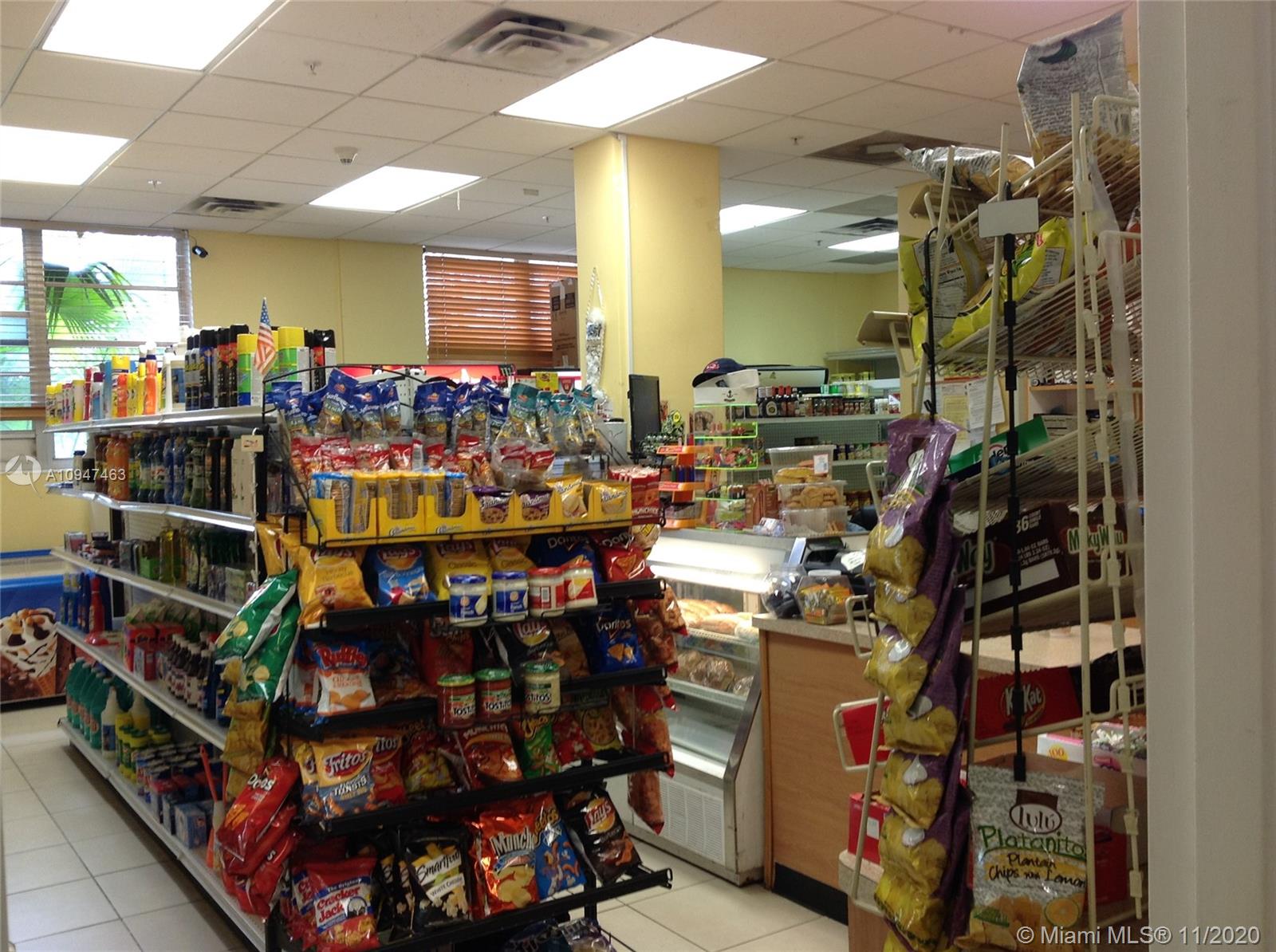 RESIDENCES ON HOLLYWOOD B - Residential Lease