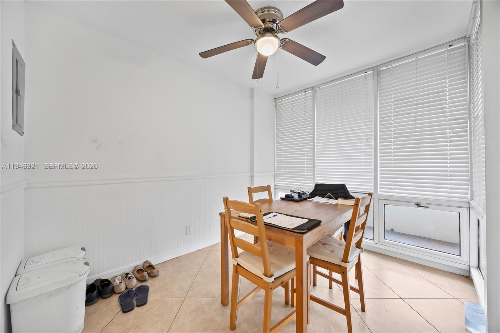 POINTE CONDO - Residential