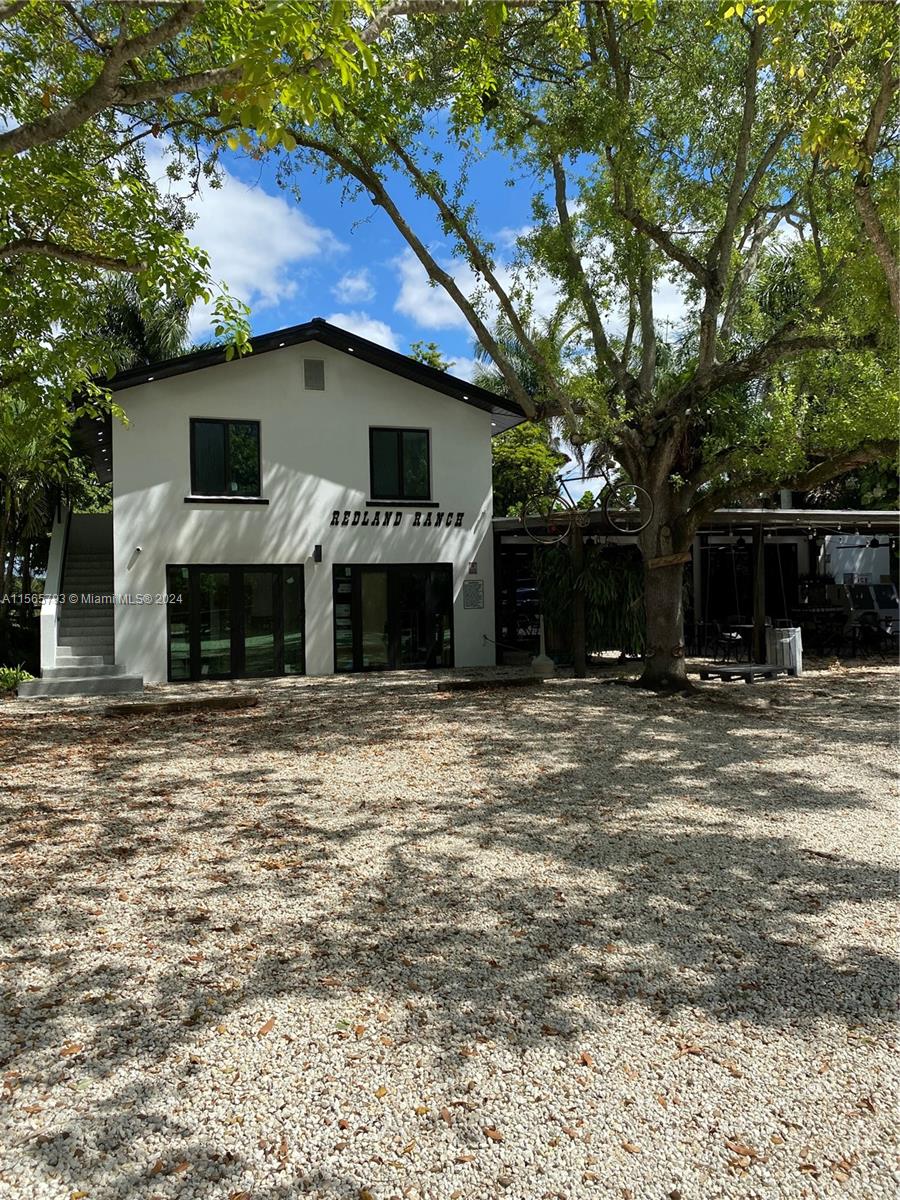 Property for Sale at 23175 Naranja Rd  147 Ave  Rd, Miami, Broward County, Florida - Bedrooms: 2 
Bathrooms: 3.5  - $1,789,000