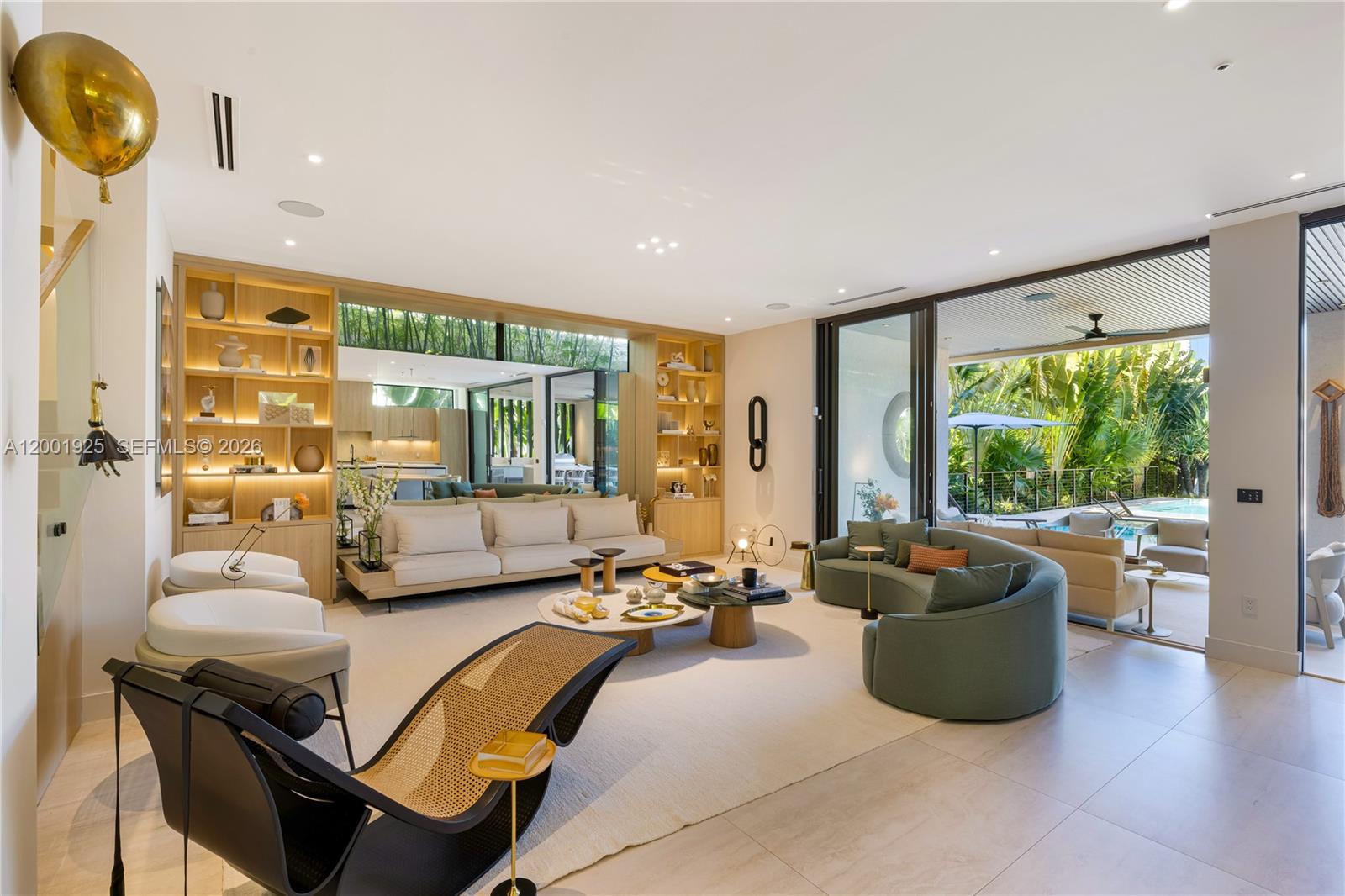 AQUA MARINE - Residential Lease