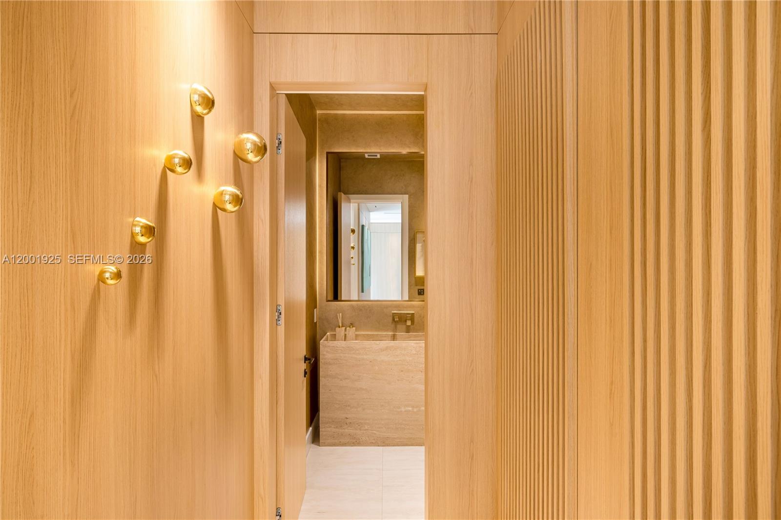 AQUA MARINE - Residential Lease