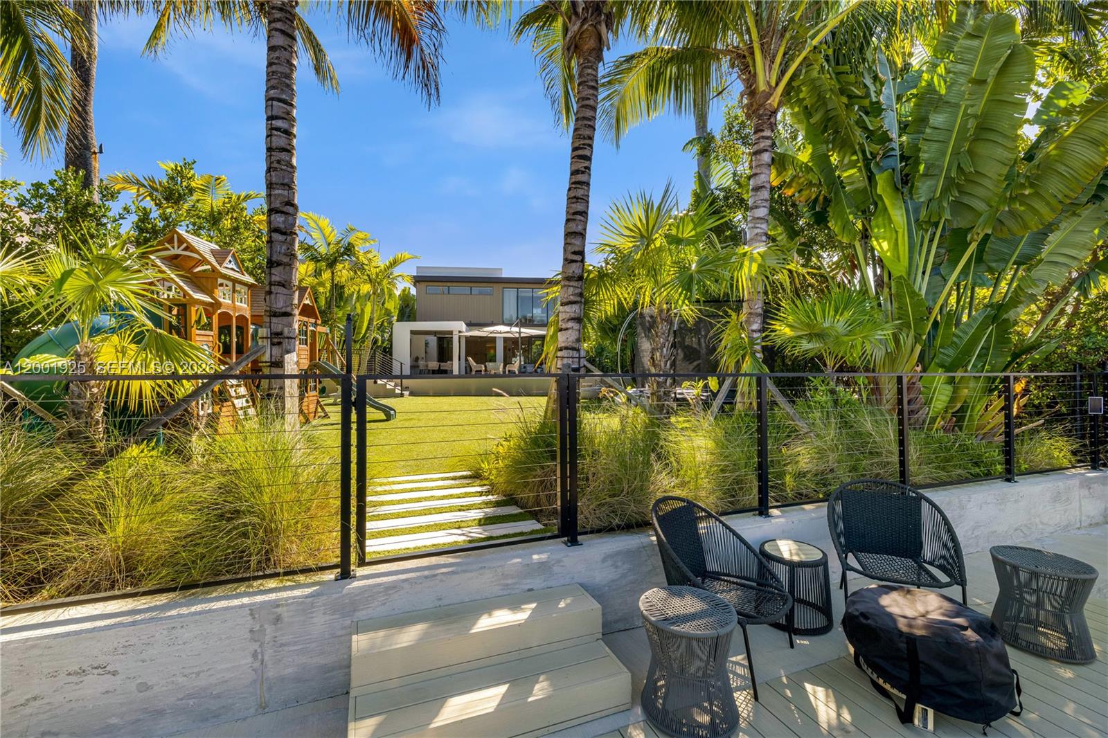 AQUA MARINE - Residential Lease