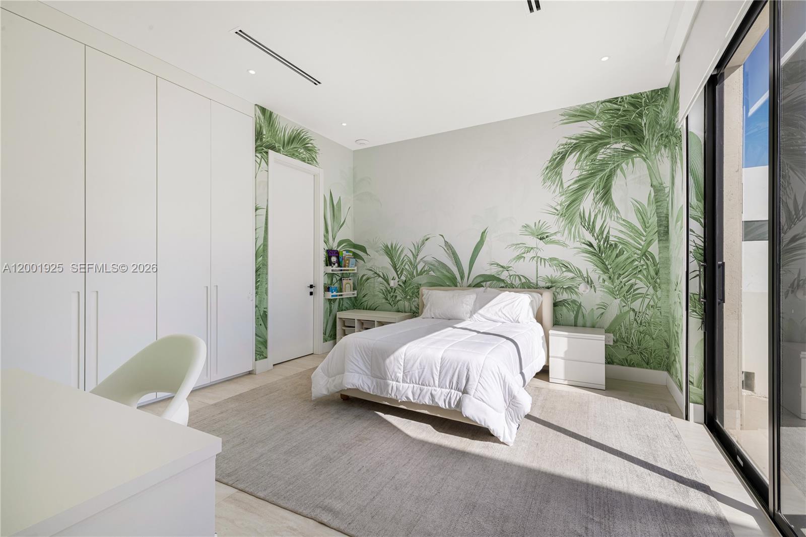 AQUA MARINE - Residential Lease