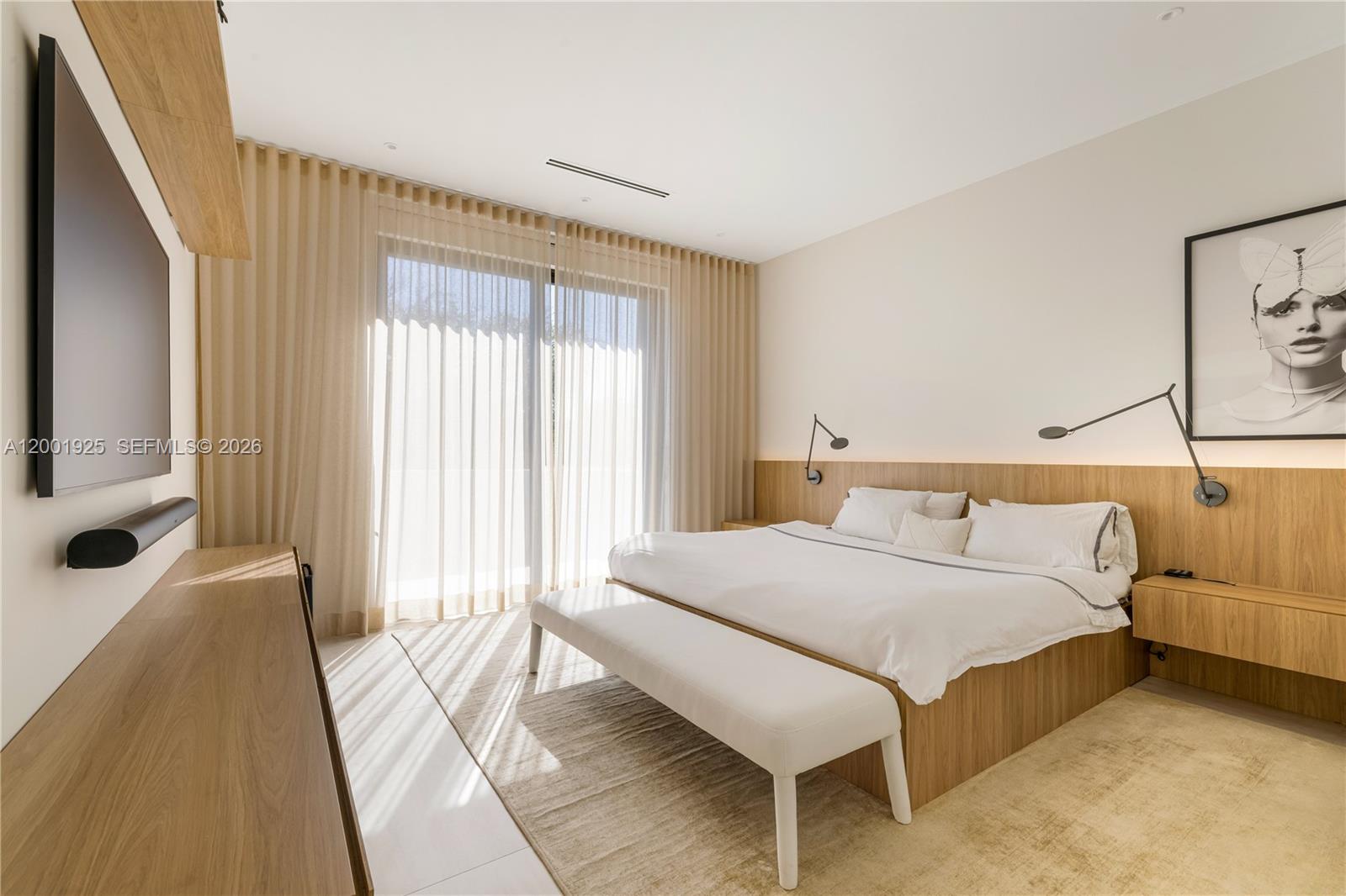 AQUA MARINE - Residential Lease