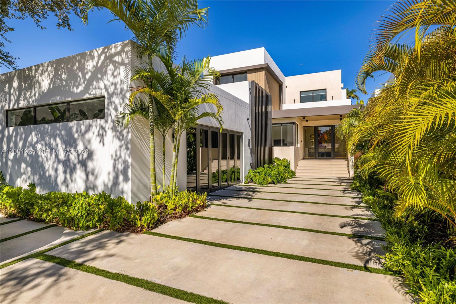 AQUA MARINE - Residential Lease