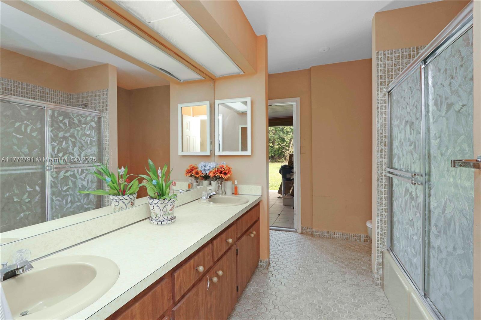 PINEWOOD ESTATES SECOND A - Residential