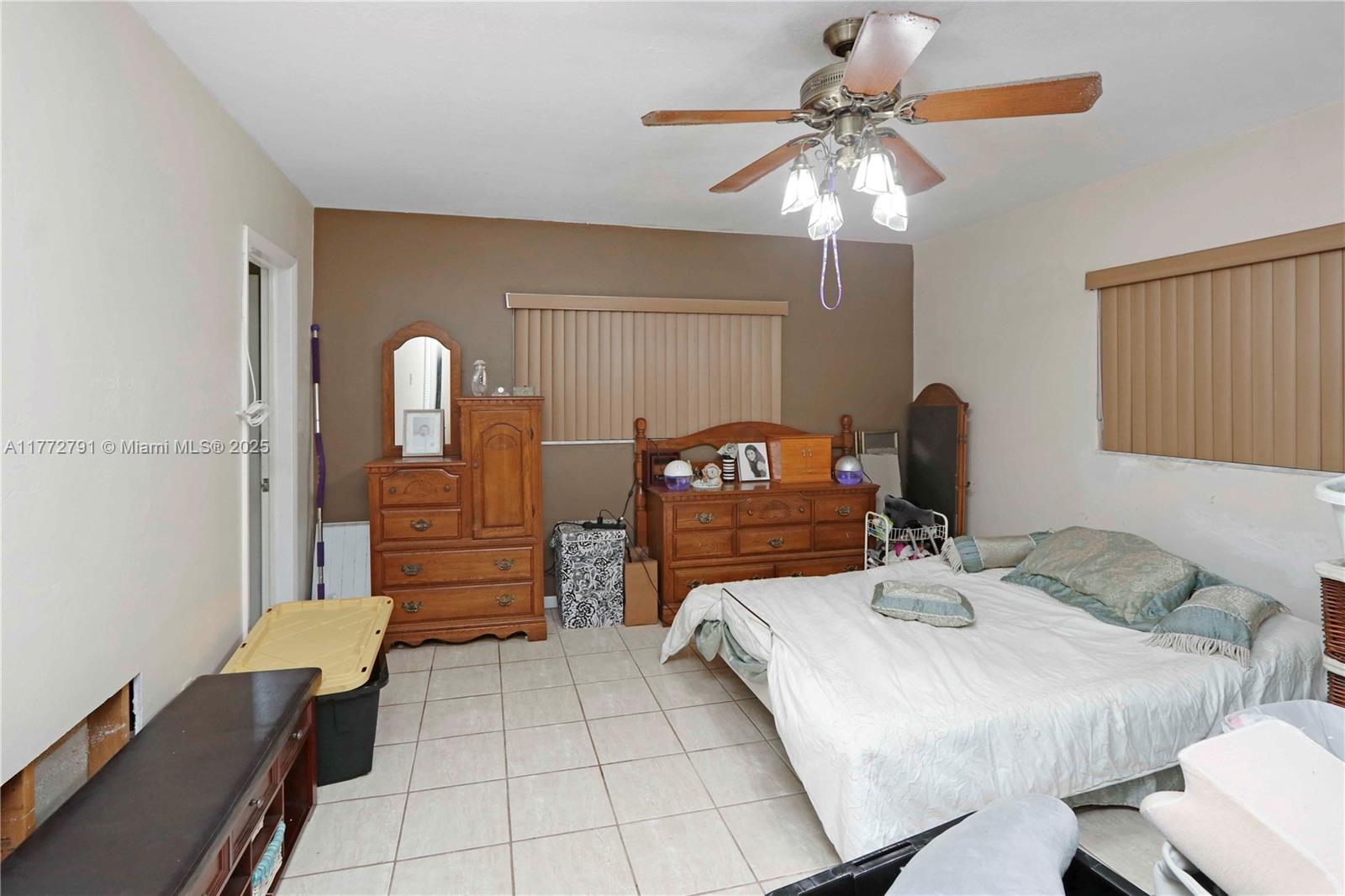 PINEWOOD ESTATES SECOND A - Residential