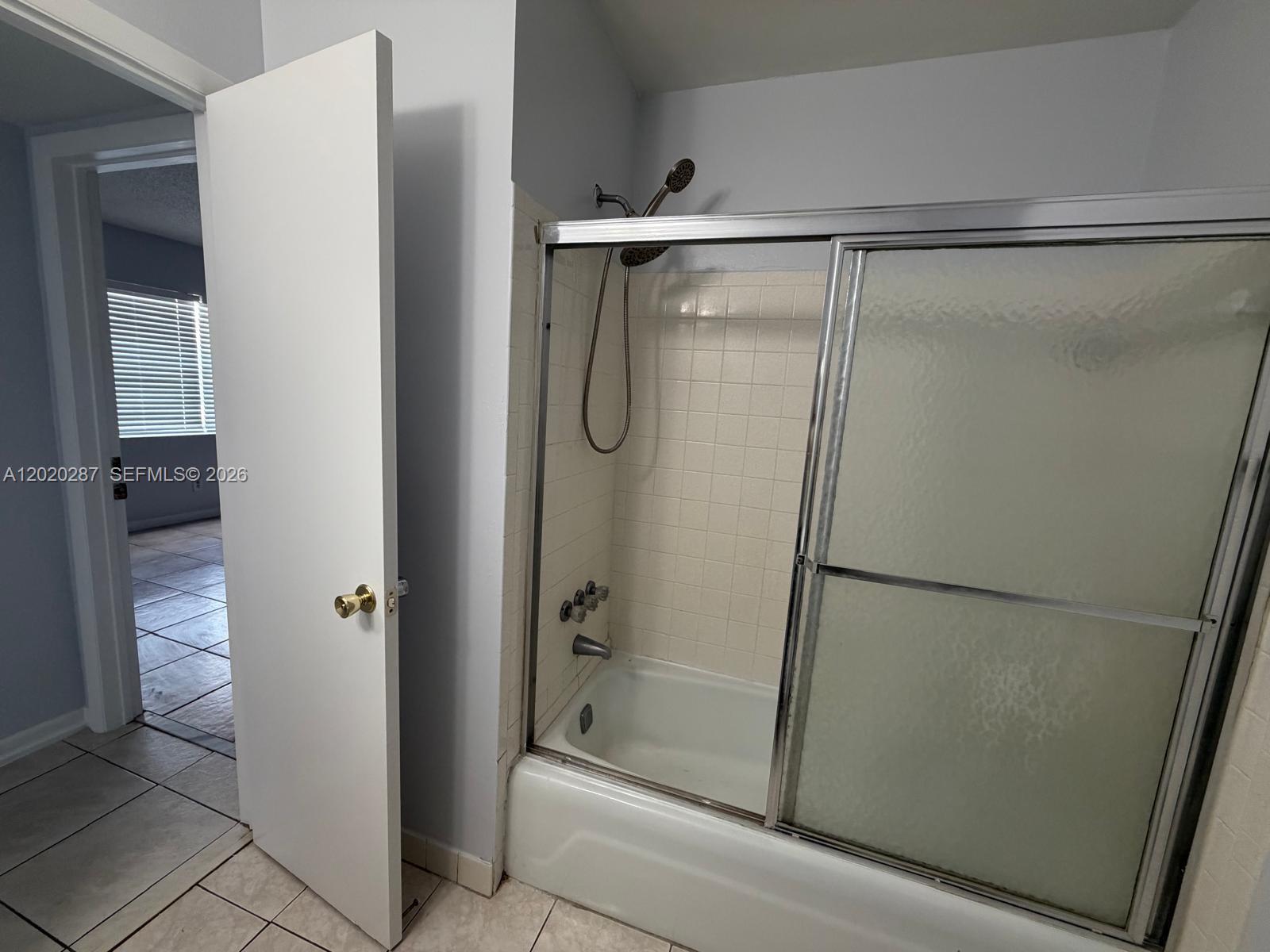 EVERETT ARMS NO 7 CONDO - Residential