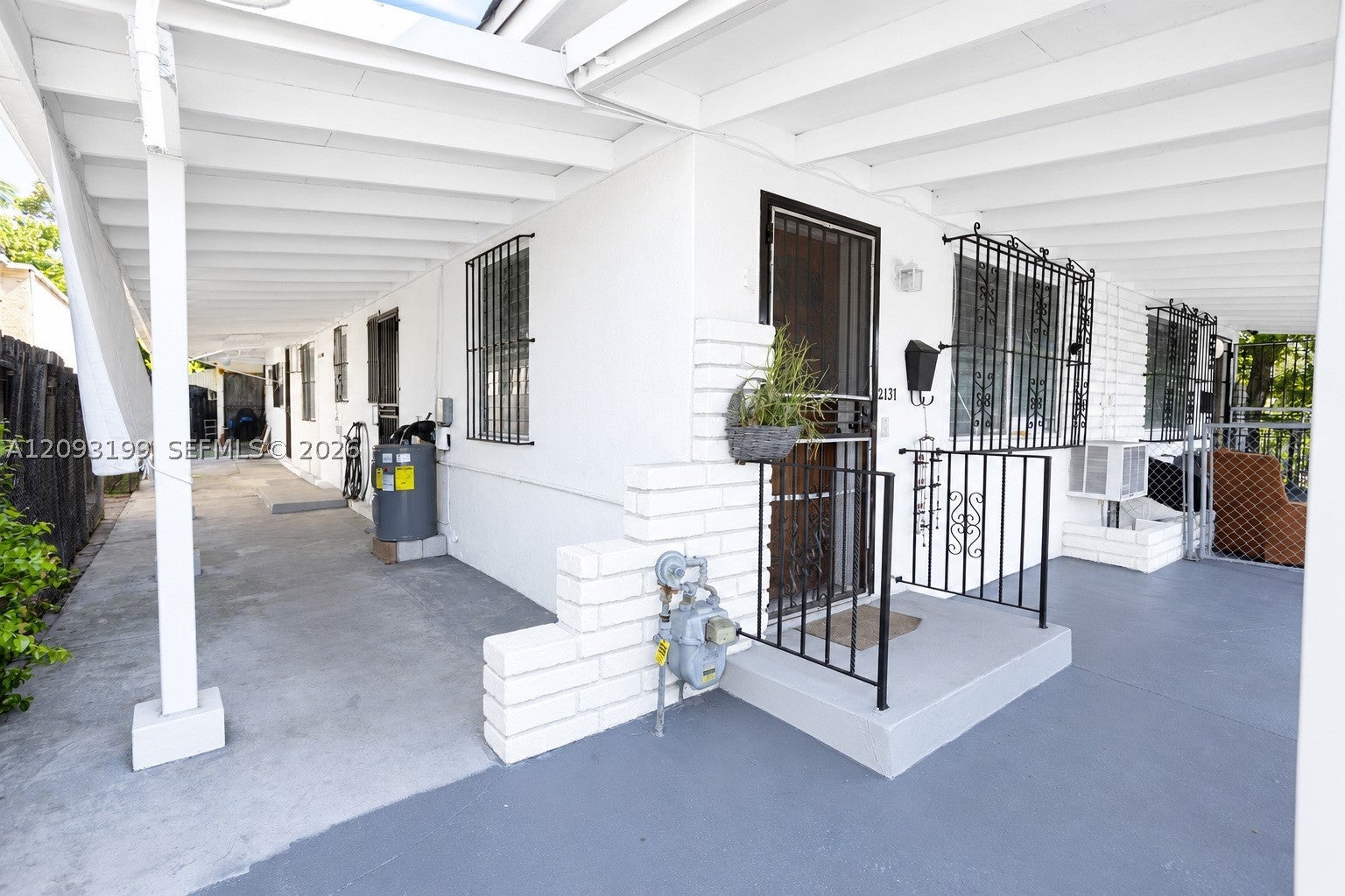 2135 NW 1st Ter