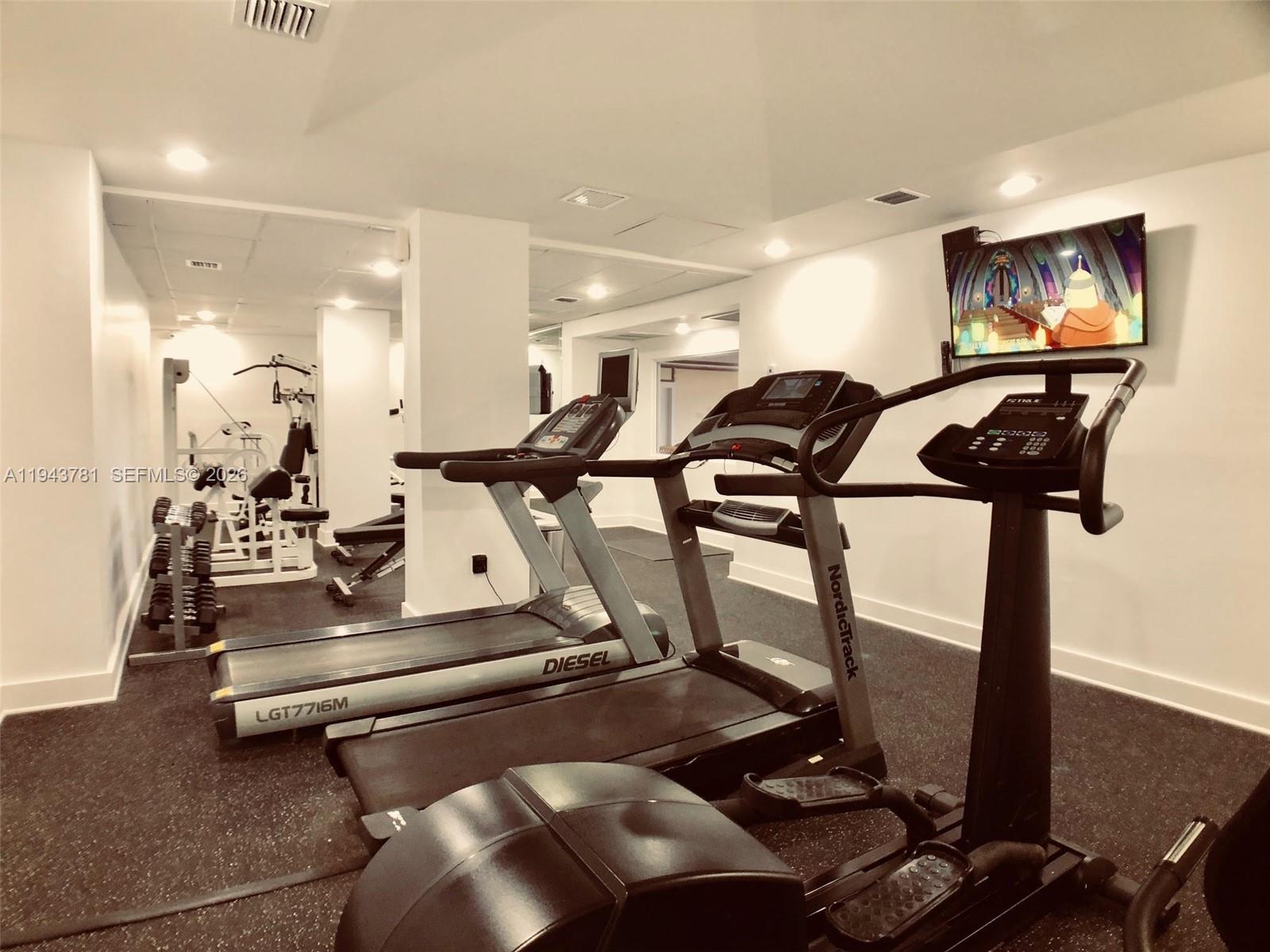 OCEAN PARK CONDO - Residential