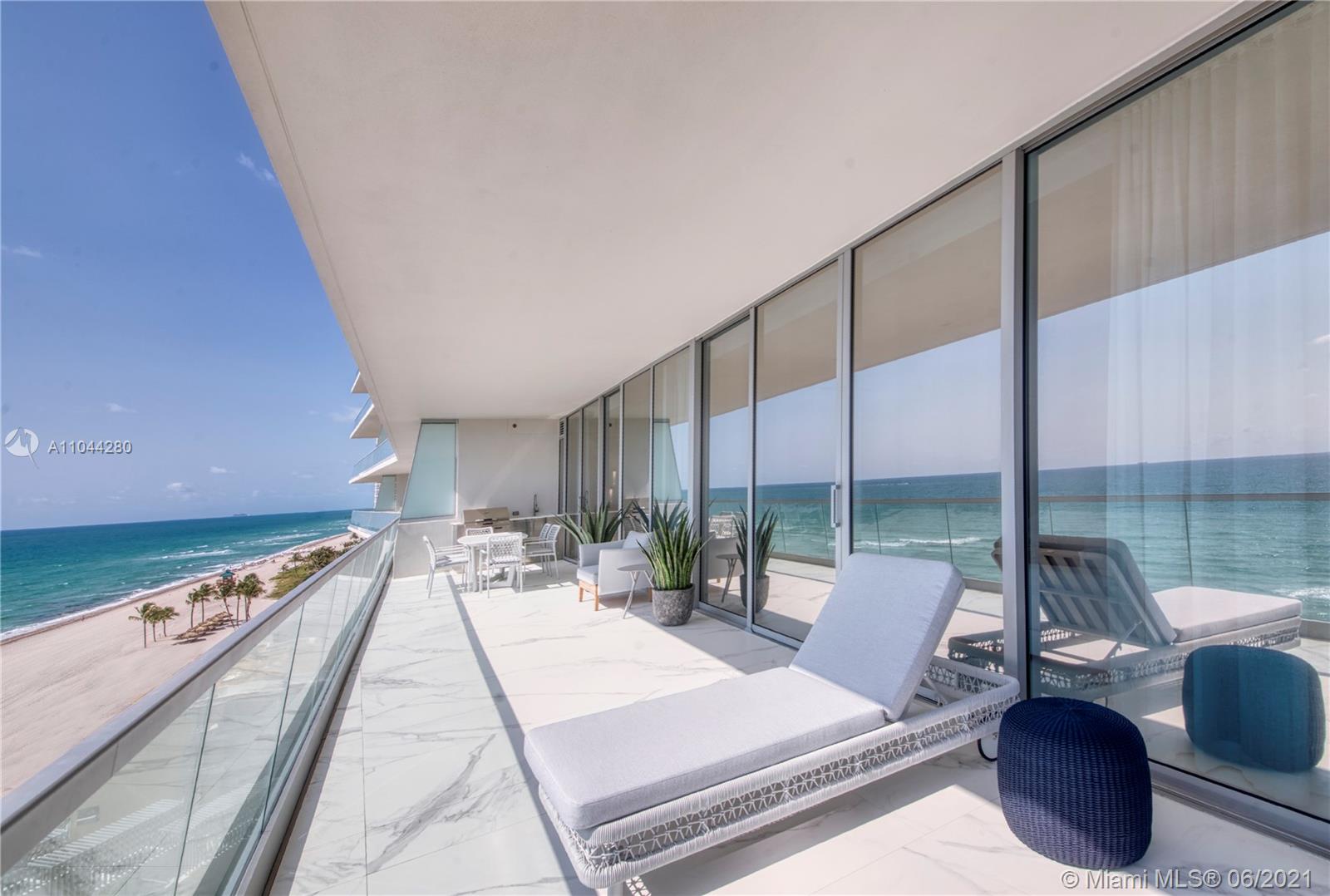 TURNBERRY OCEAN CLUB - Residential