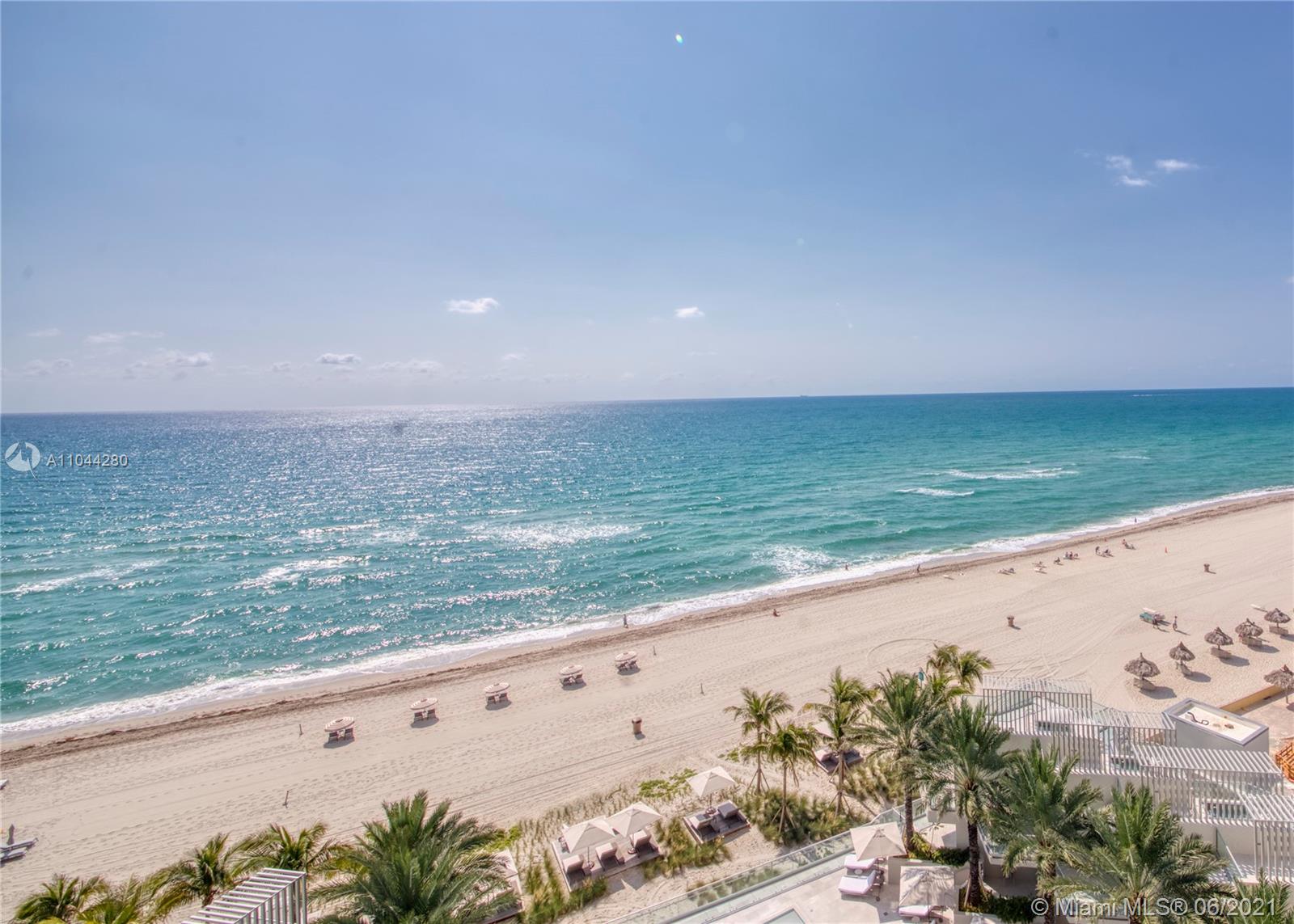 TURNBERRY OCEAN CLUB - Residential