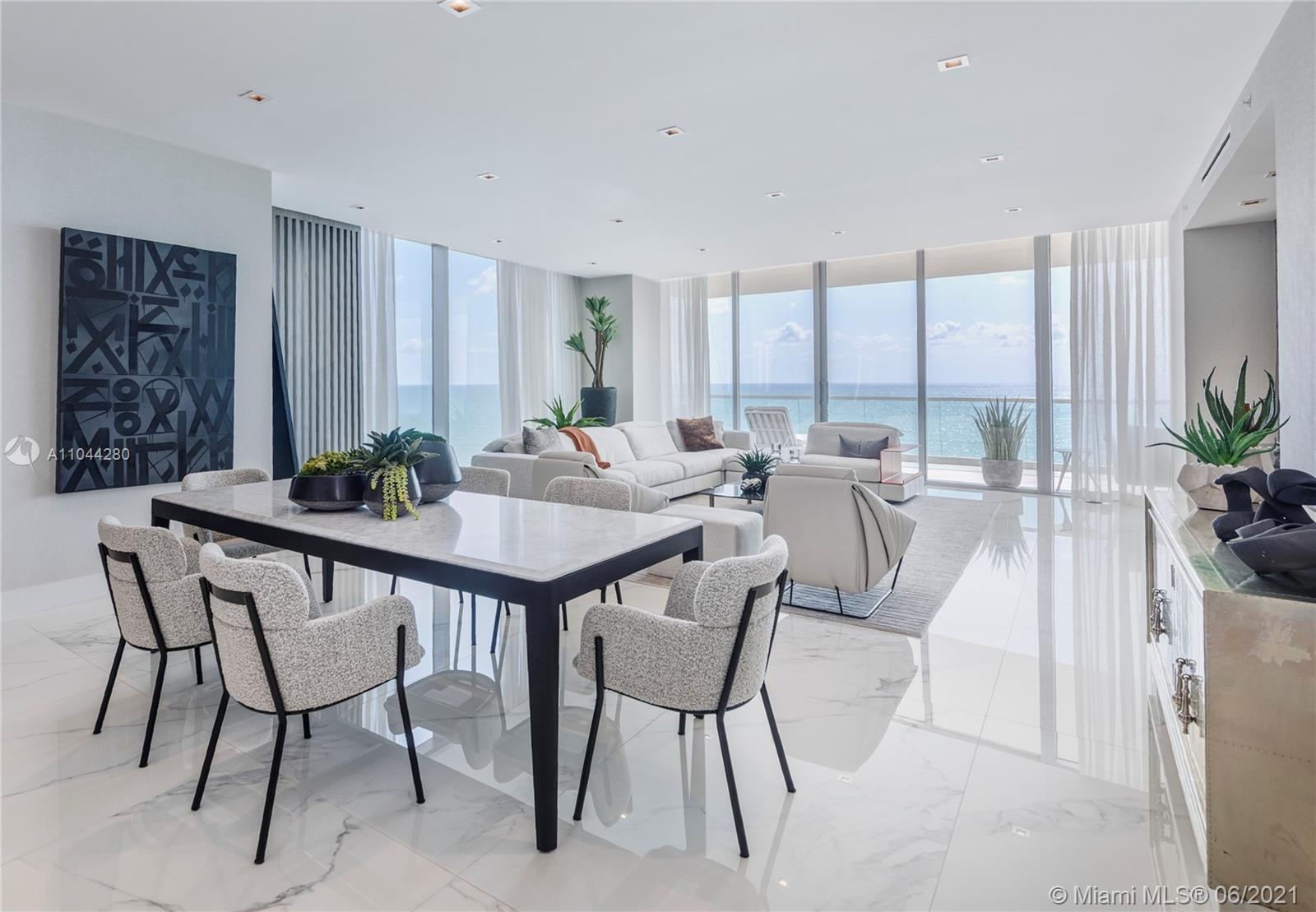 TURNBERRY OCEAN CLUB - Residential