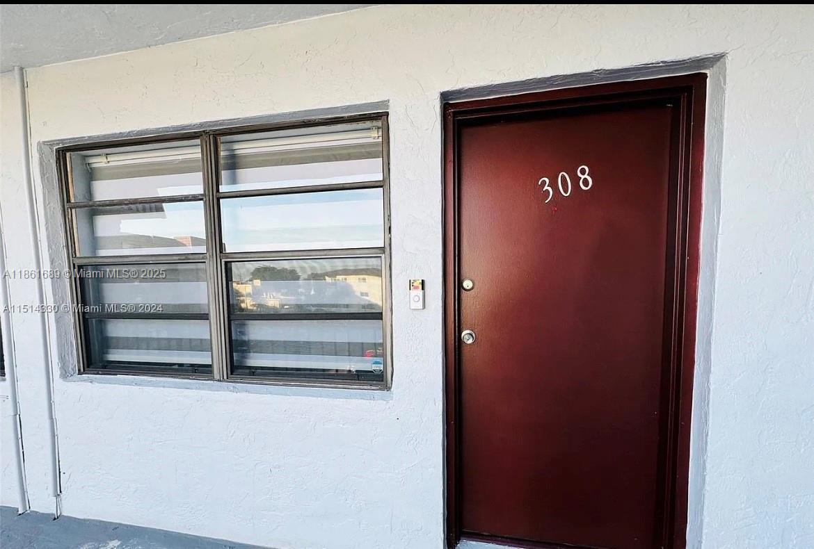 1335 W 68th St 308