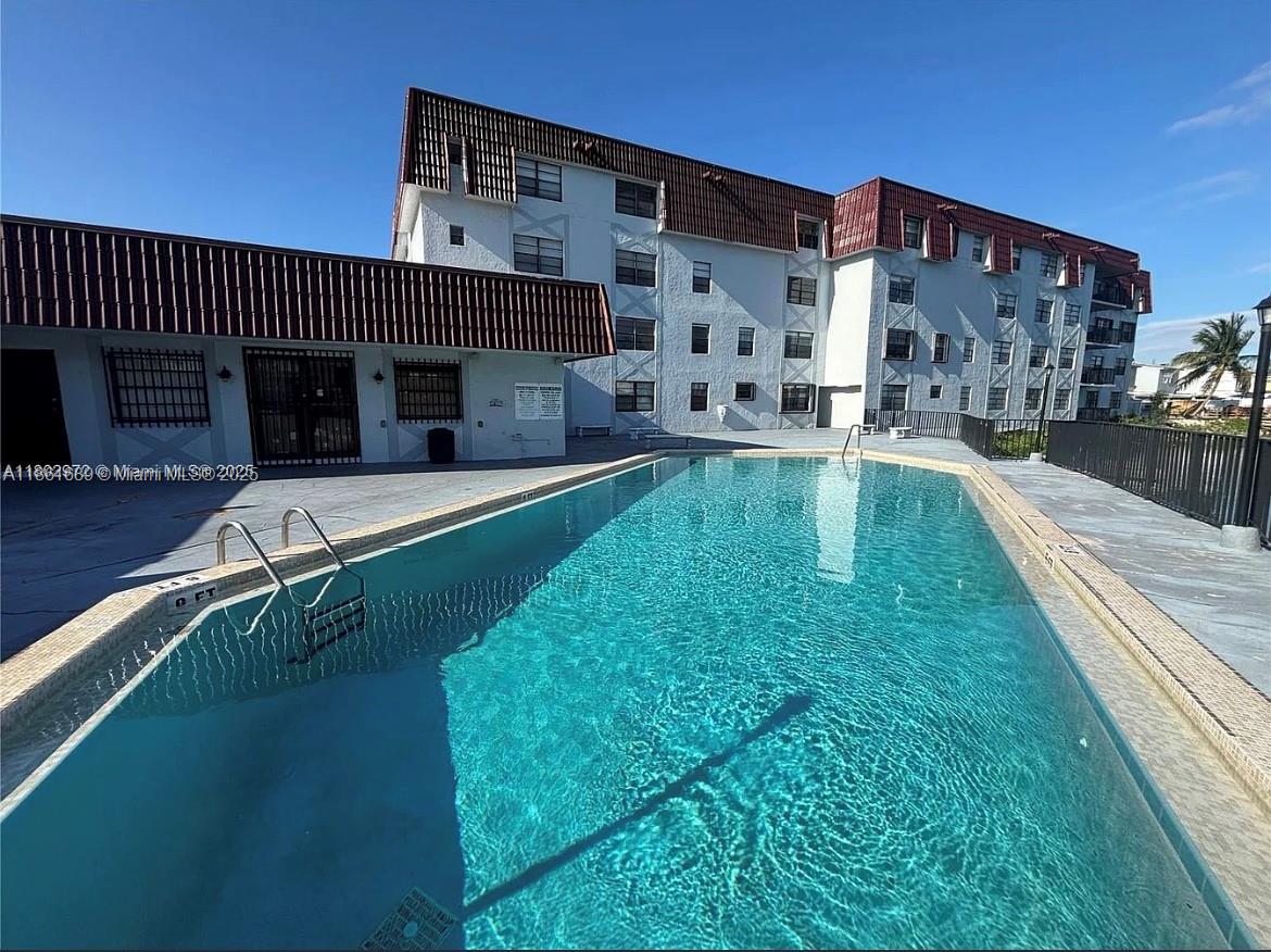 KINGS COVE CONDO - Residential