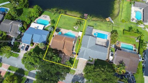 Tiny photo for 4890 SW 104th Ave, Cooper City, FL 33328 (MLS # A12025835)