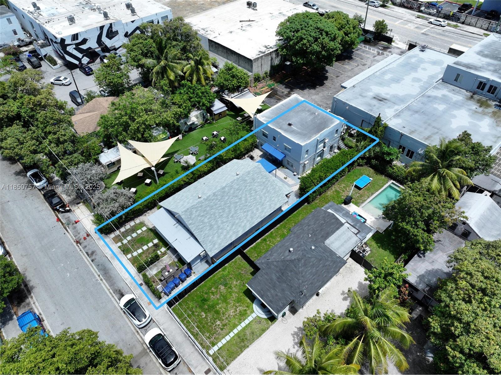 550 NW 30th St