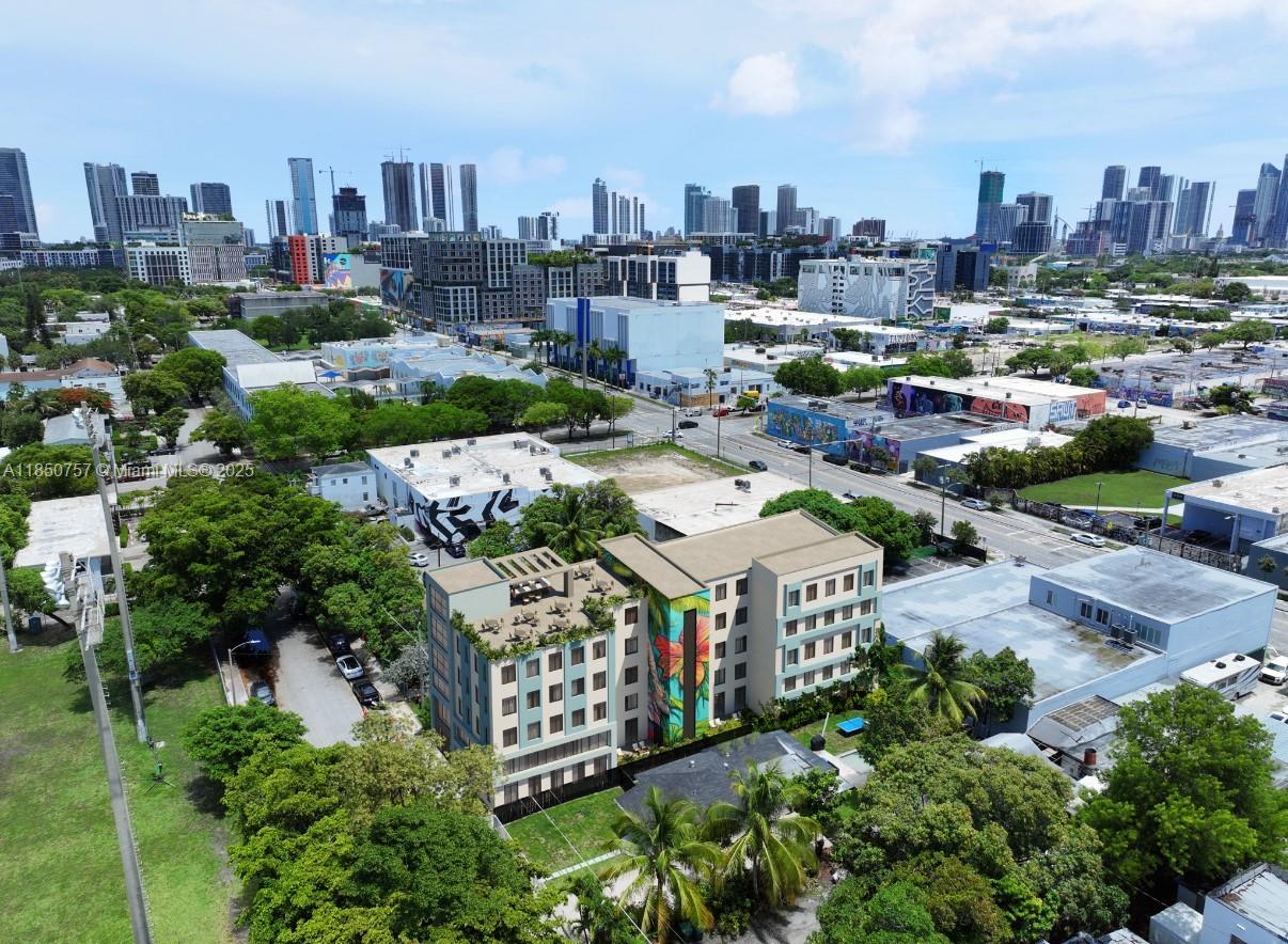 550 NW 30th St