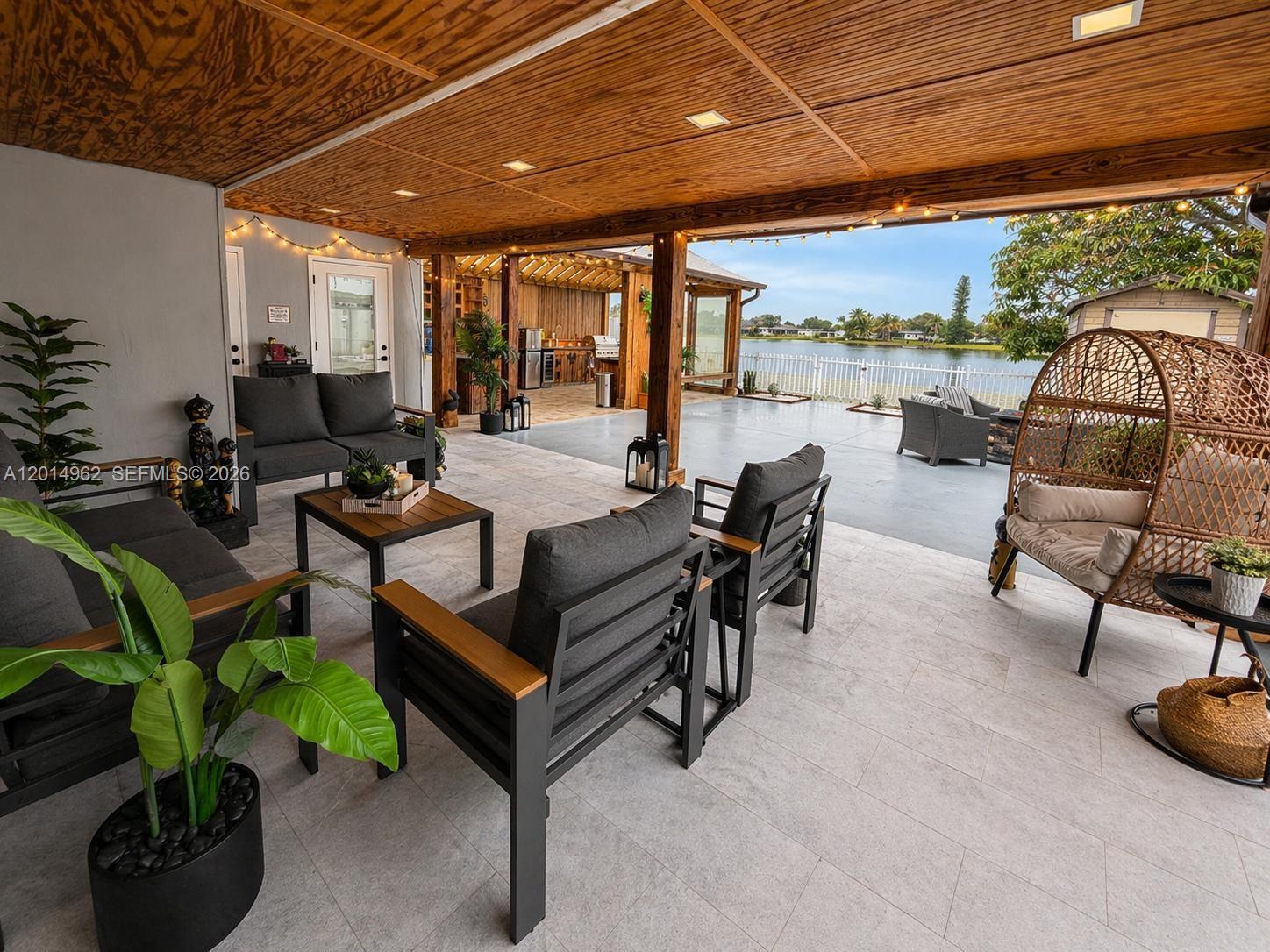 LAKES OF ACADIA UNIT 6 - Residential