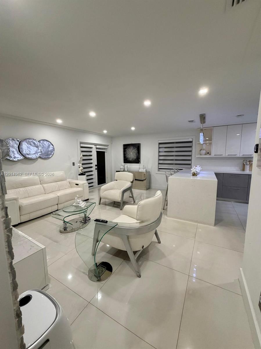 LAKES OF ACADIA UNIT 6 - Residential