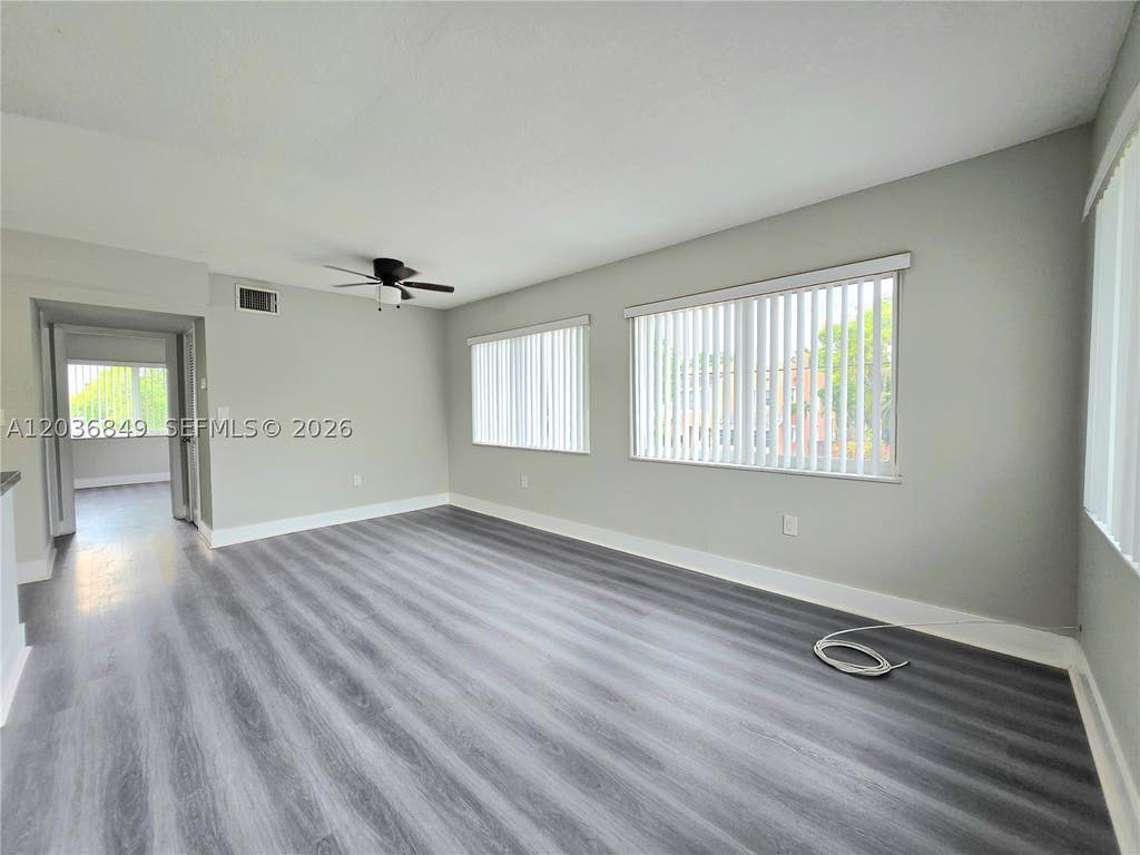 Photo of 335 SW 20th St #6, Fort Lauderdale, FL 33315 (MLS # A12036849)
