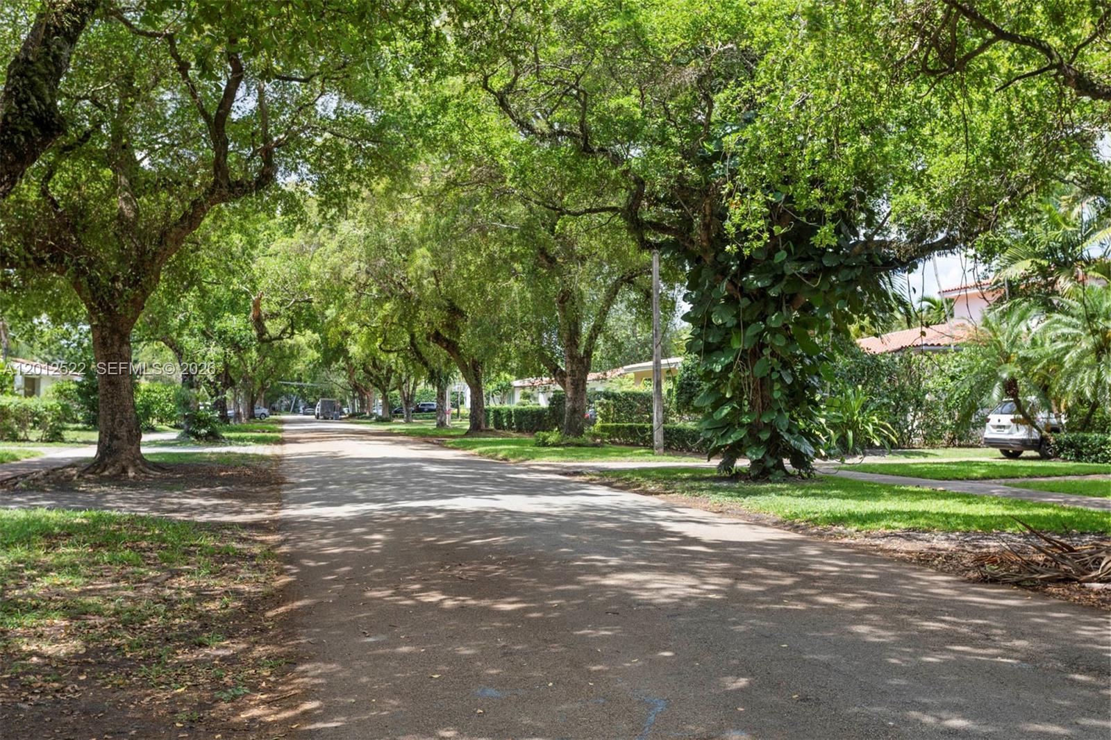 CORAL GABLES RIVIERA SEC - Residential