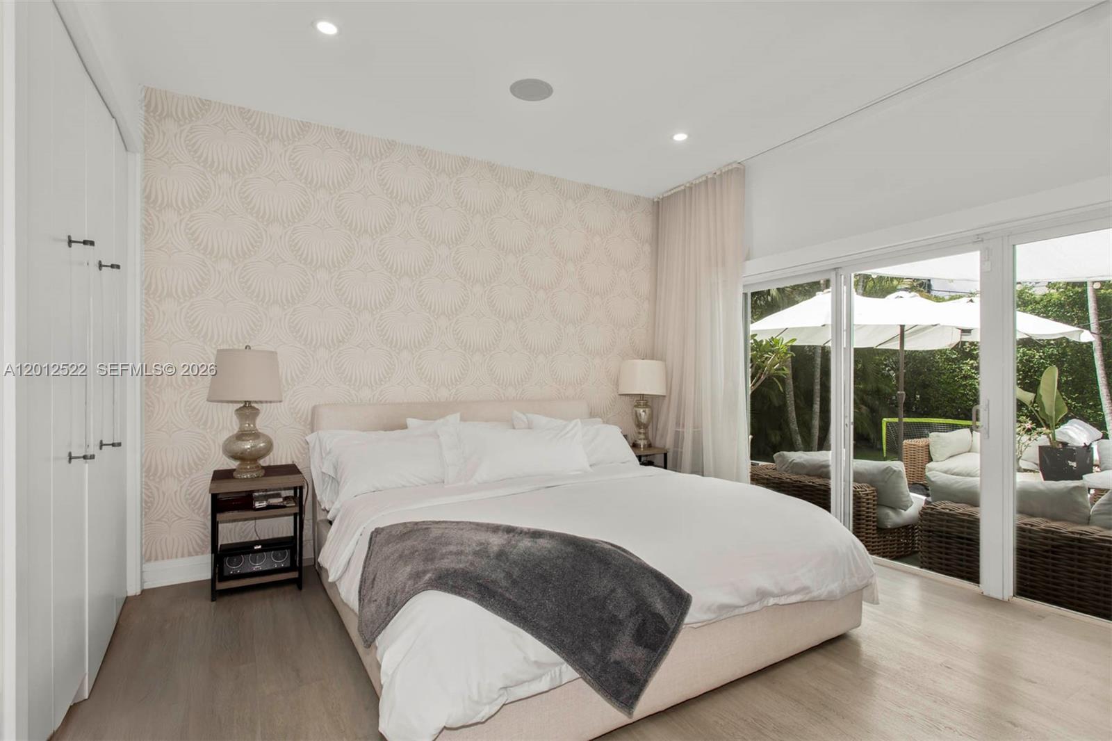 CORAL GABLES RIVIERA SEC - Residential