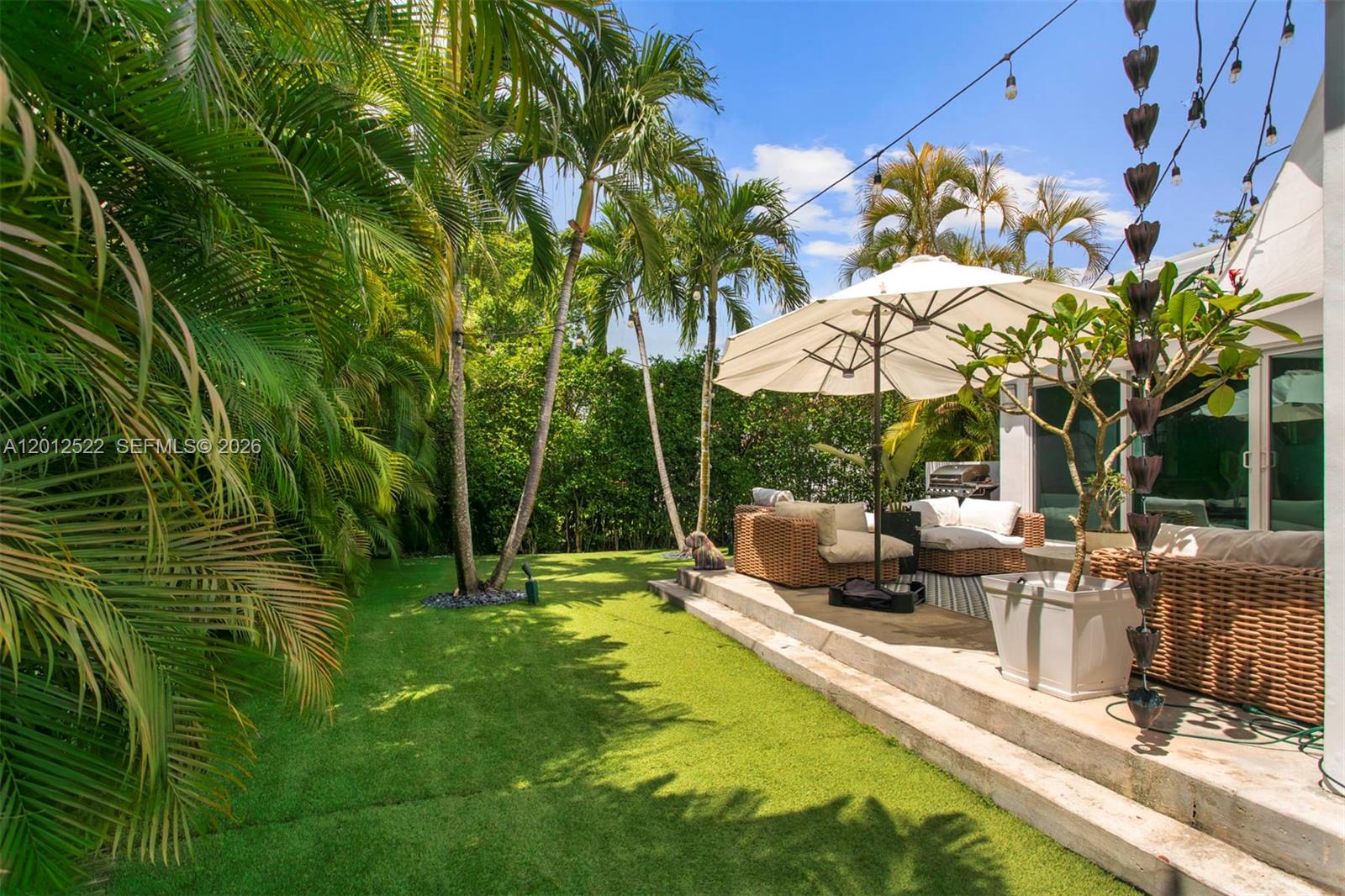 CORAL GABLES RIVIERA SEC - Residential
